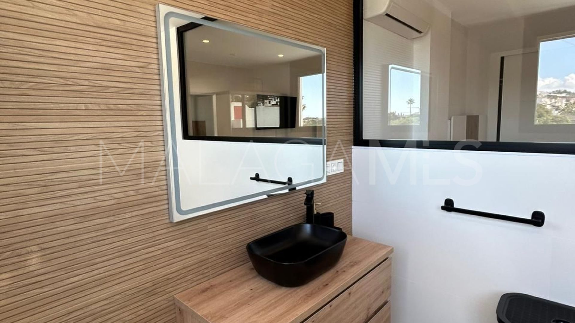 Villa for sale in Benalmadena Costa