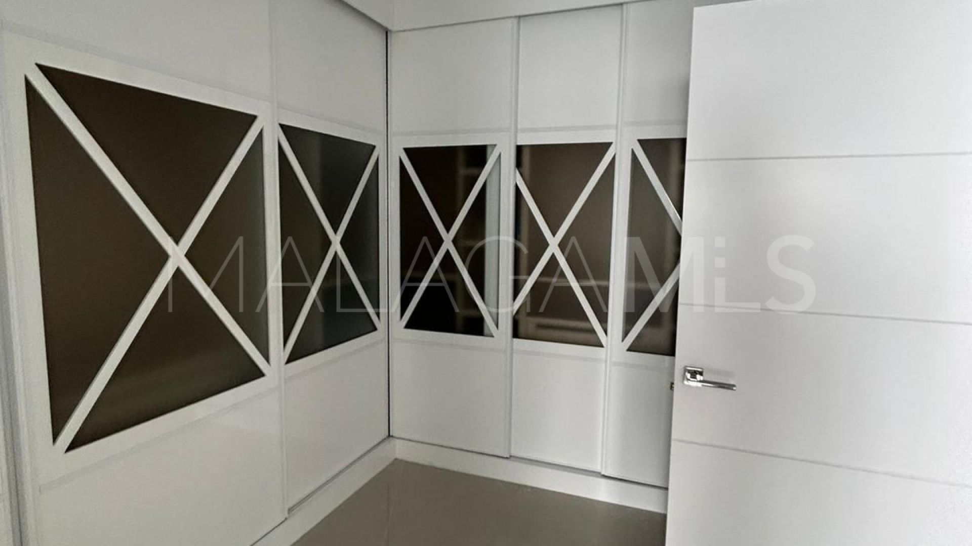 Villa for sale in Benalmadena Costa