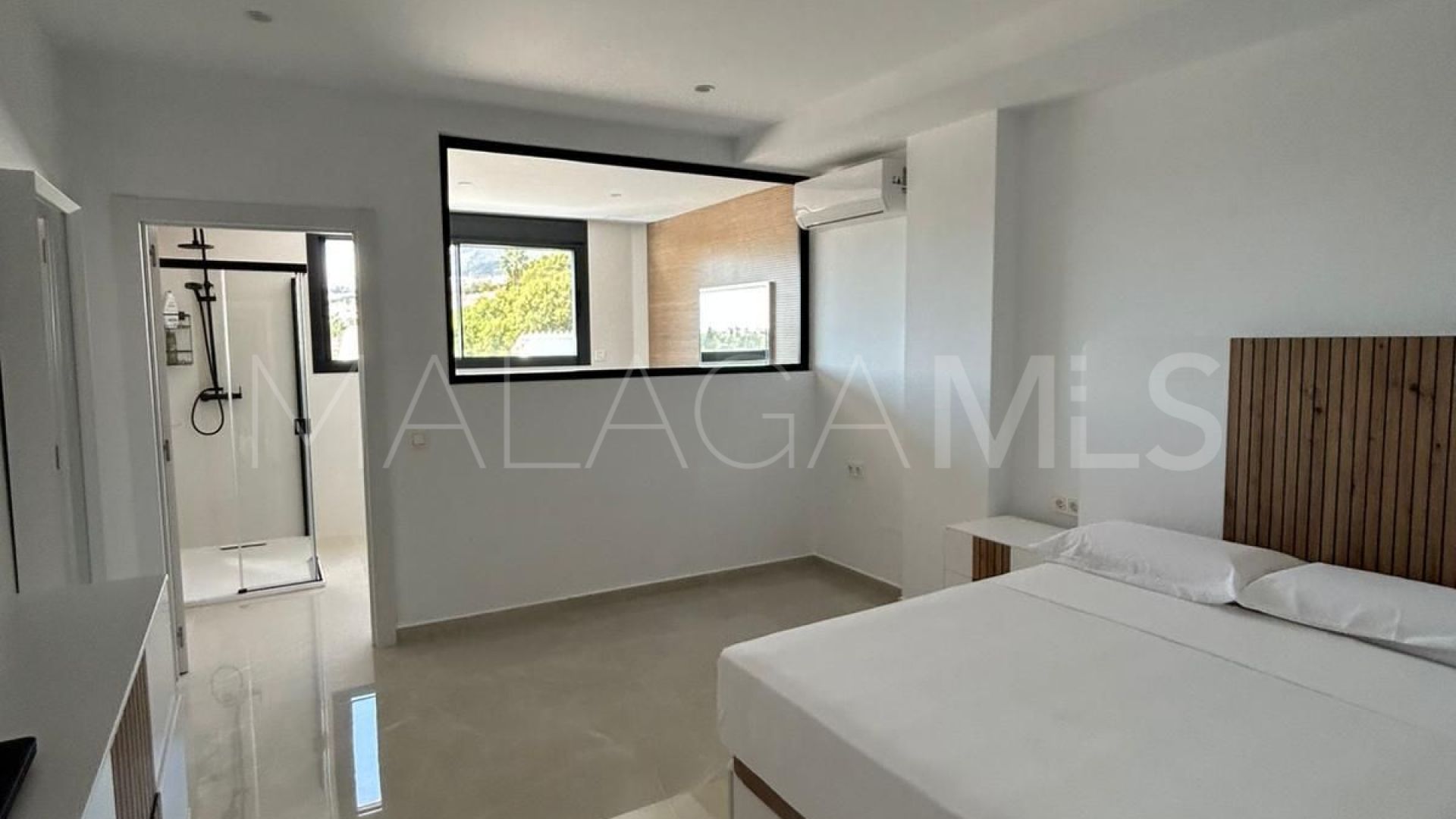 Villa for sale in Benalmadena Costa