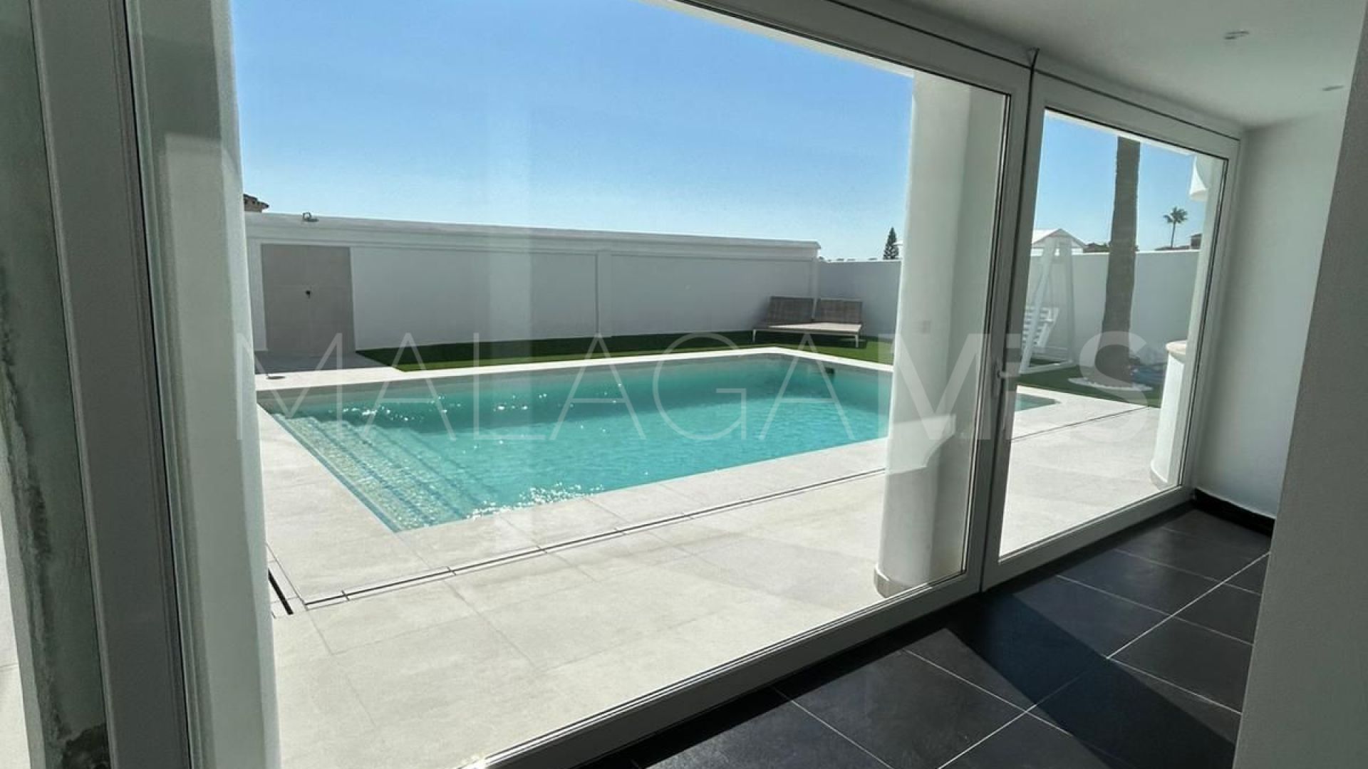 Villa for sale in Benalmadena Costa