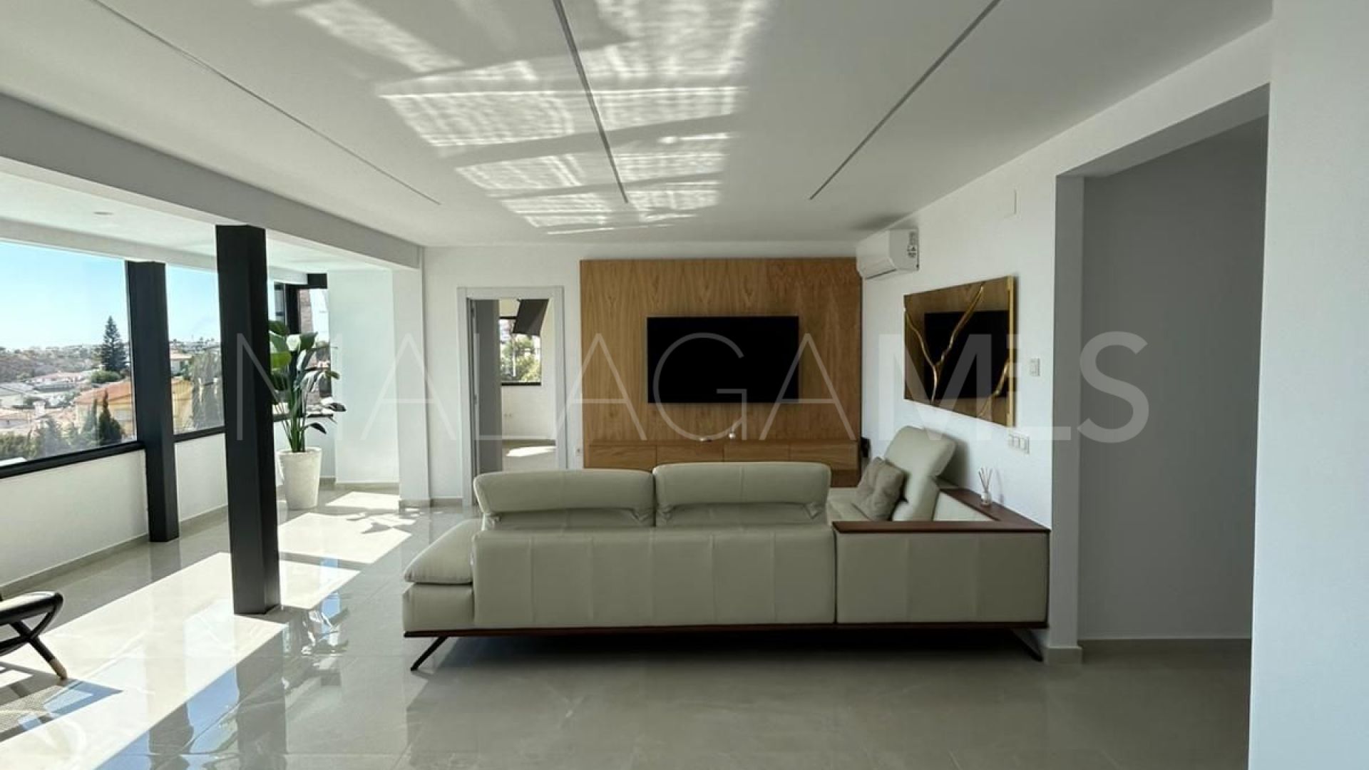 Villa for sale in Benalmadena Costa