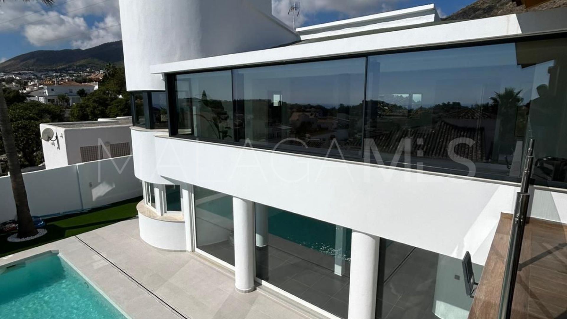 Villa for sale in Benalmadena Costa