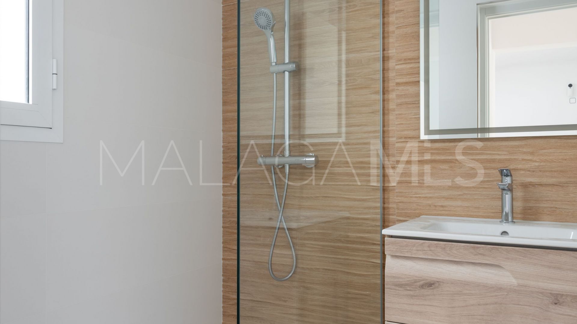 Maison de ville for sale in Malaga