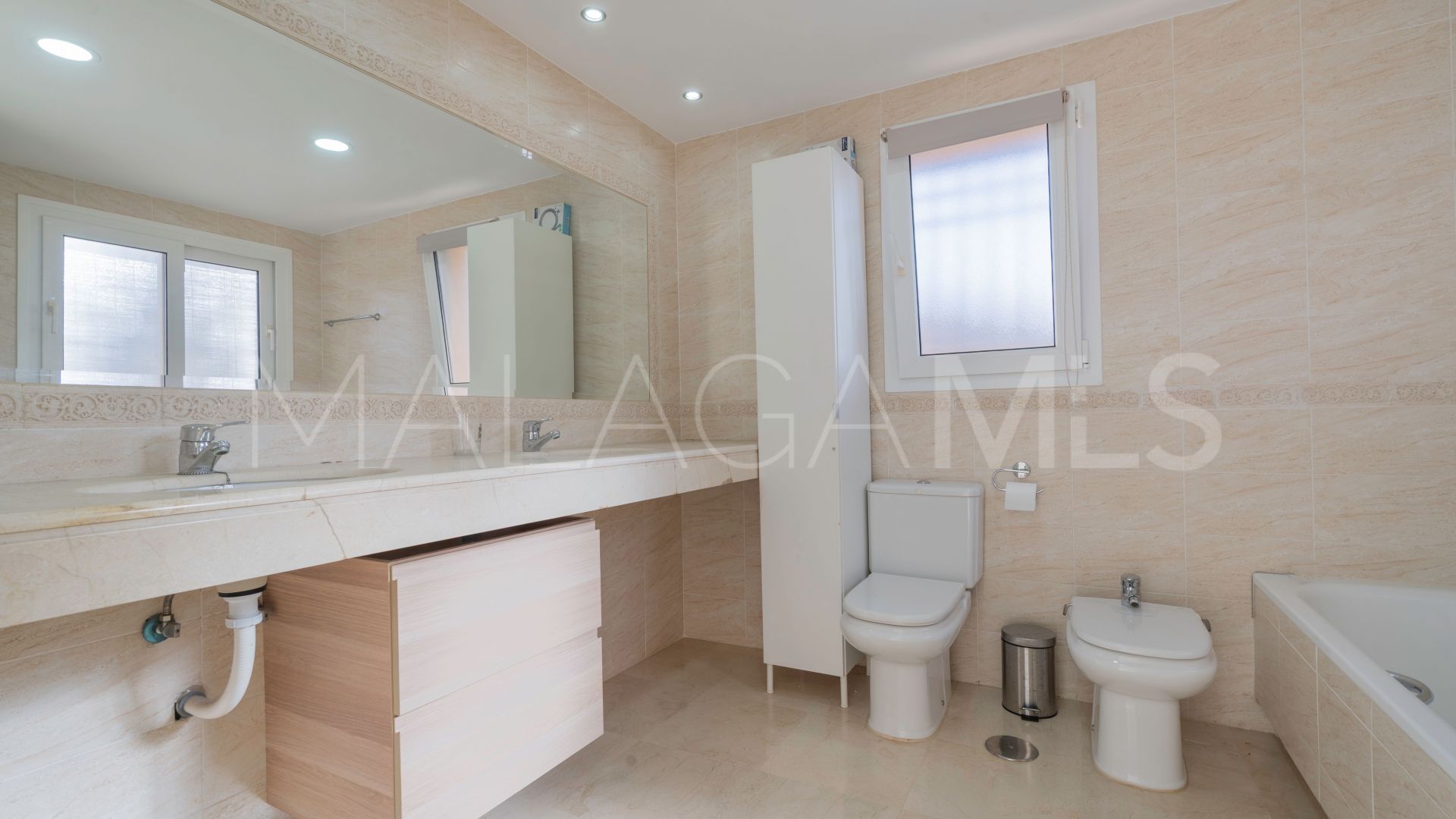 Doppelhaushälfte for sale in Riviera del Sol