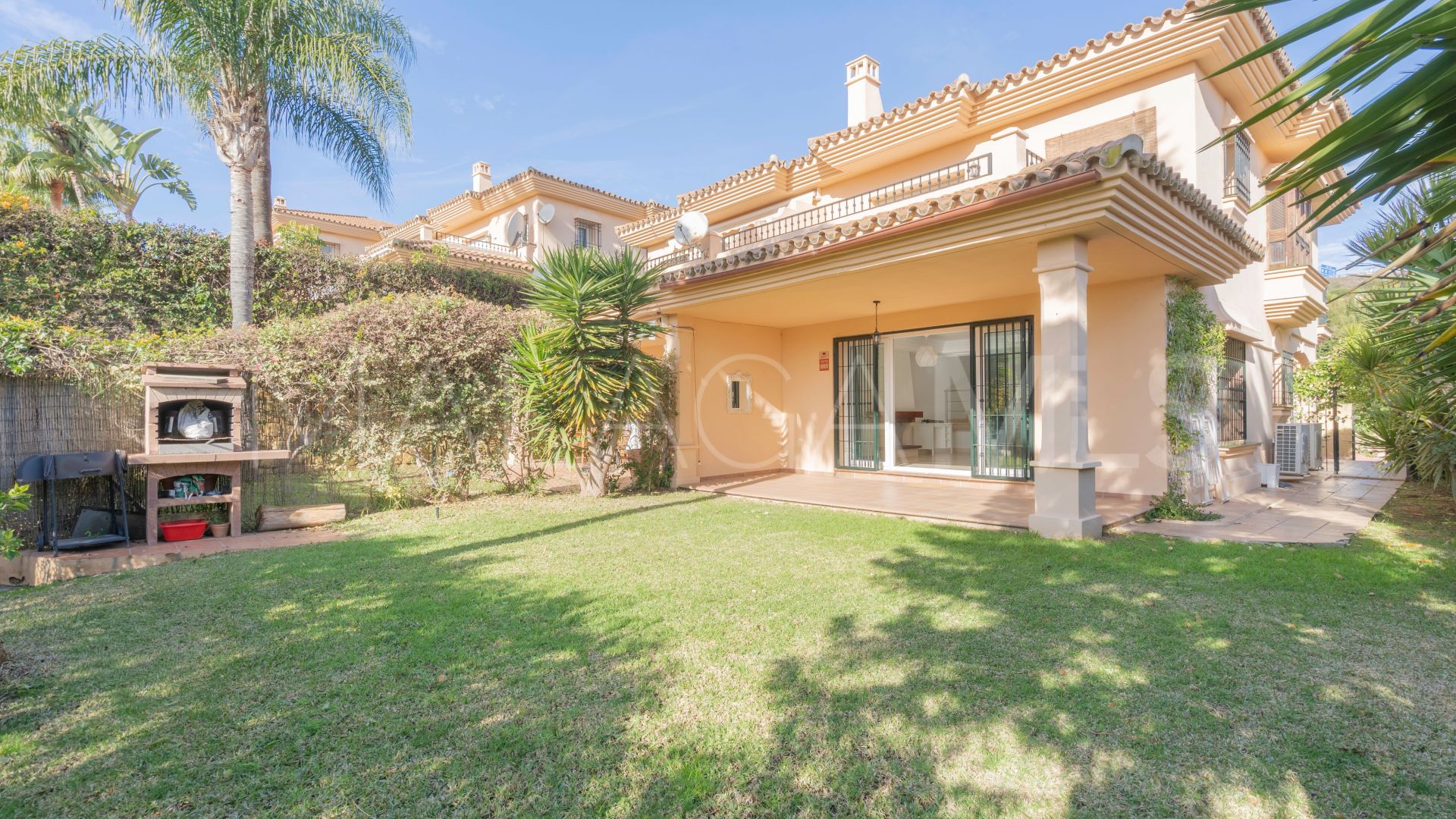 Doppelhaushälfte for sale in Riviera del Sol