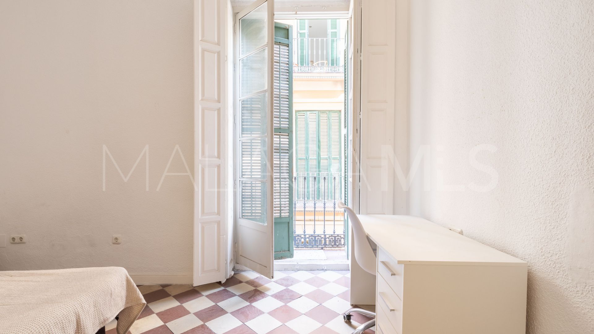 Malaga apartment for sale