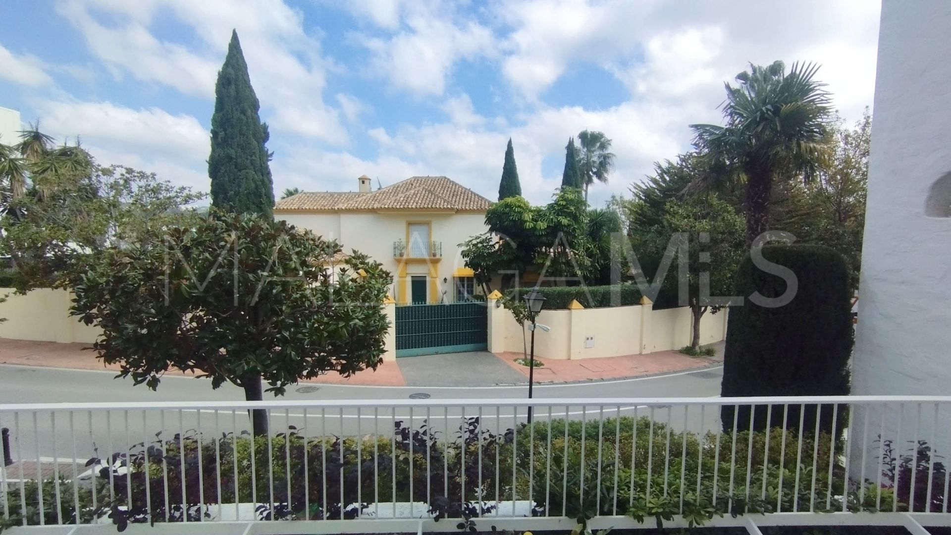 Marbella Ciudad, duplex a la venta with 3 bedrooms