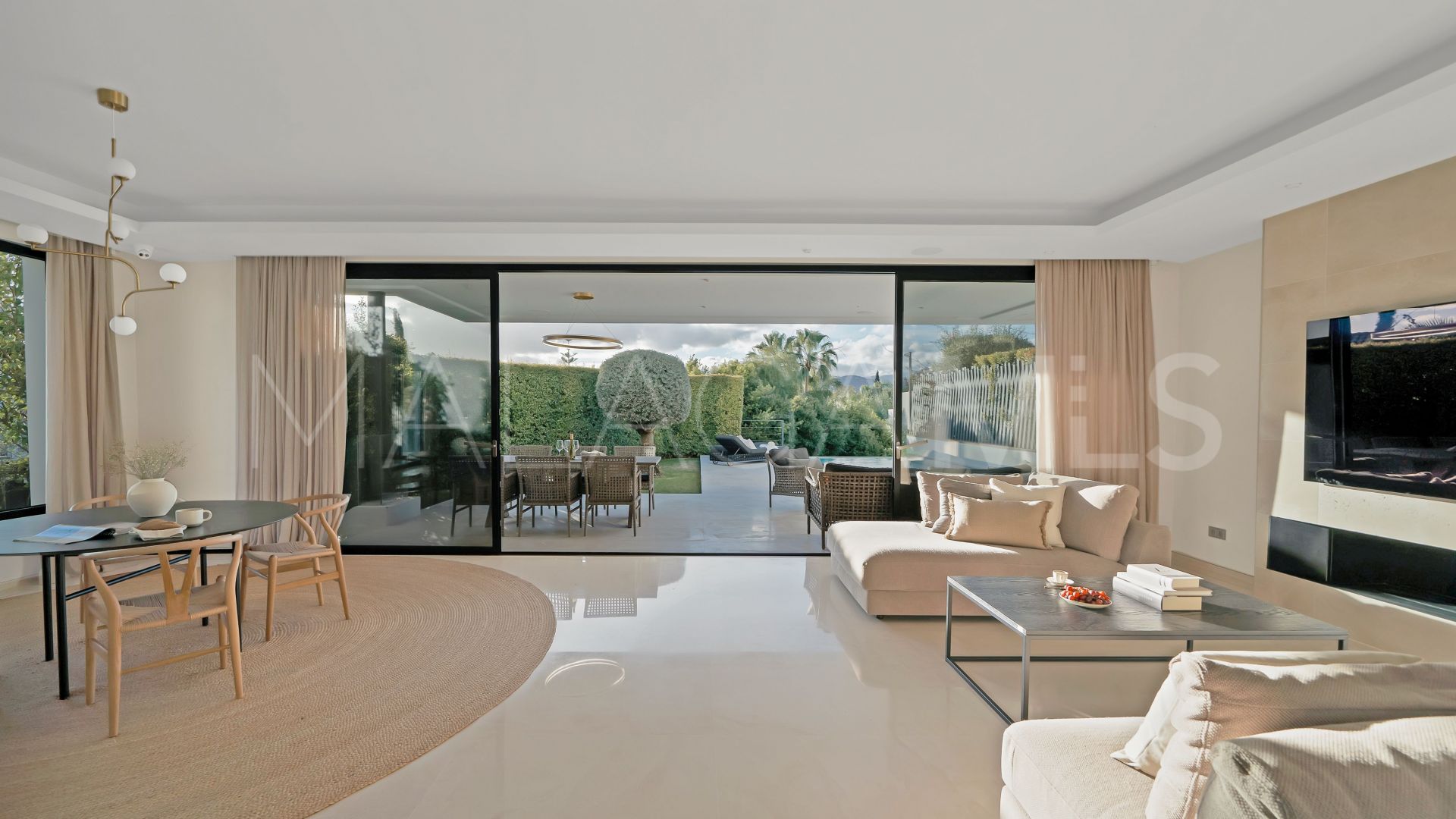 Villa for sale in Golden Mile