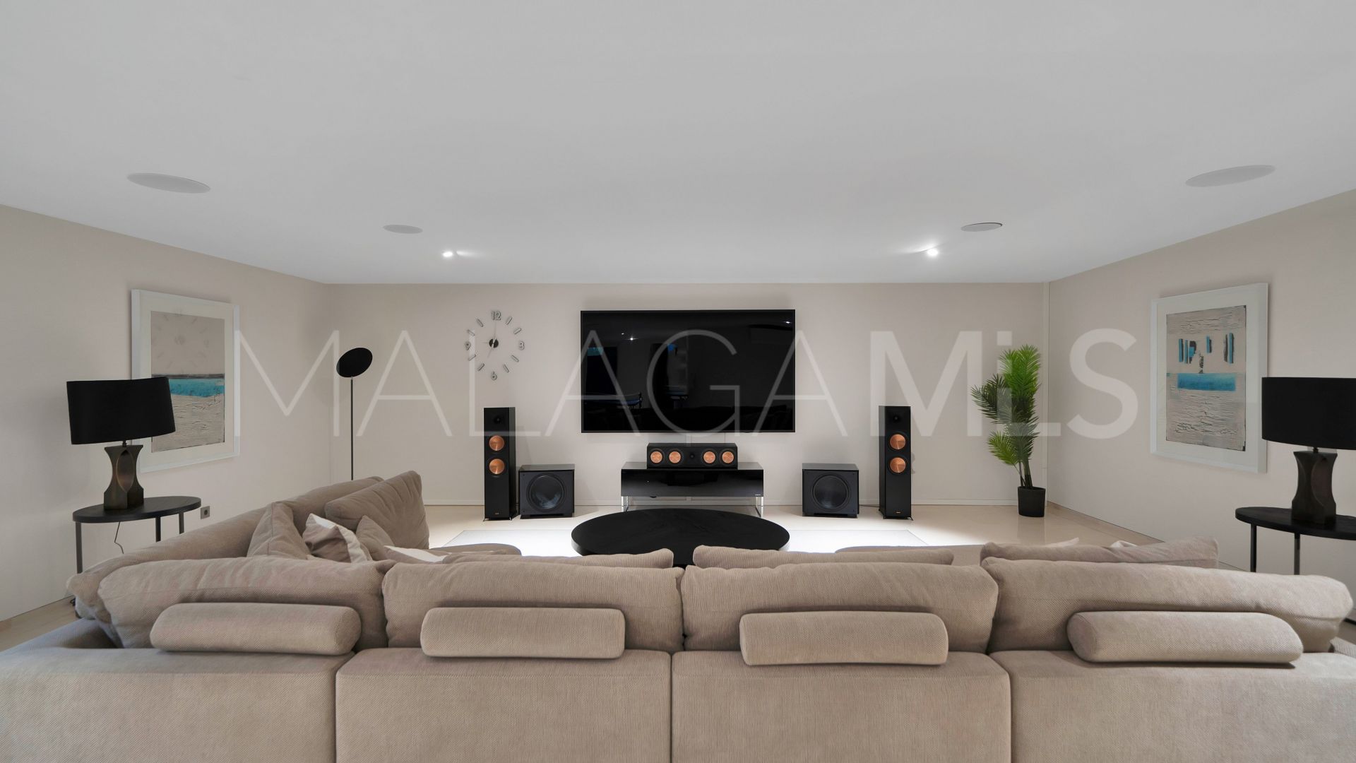 Villa for sale in Golden Mile