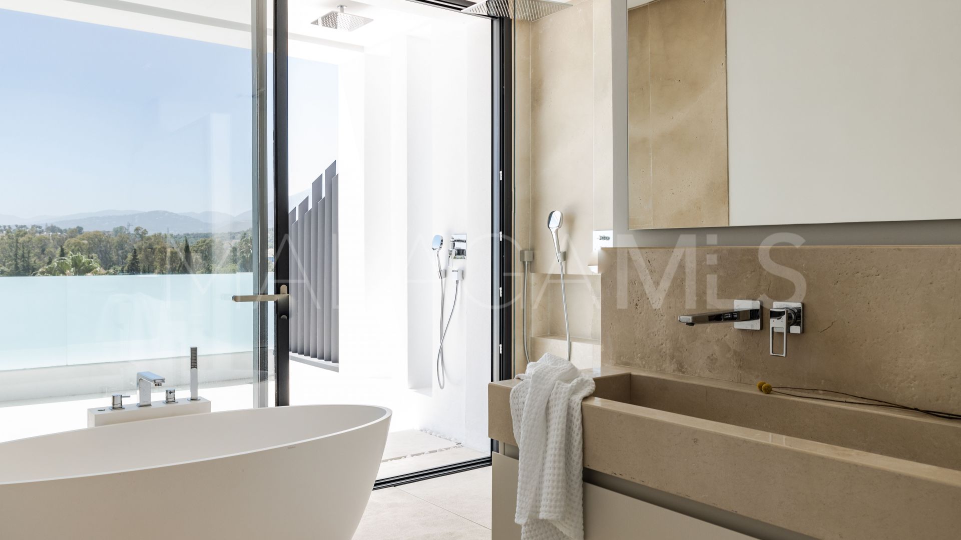 Villa for sale in Golden Mile