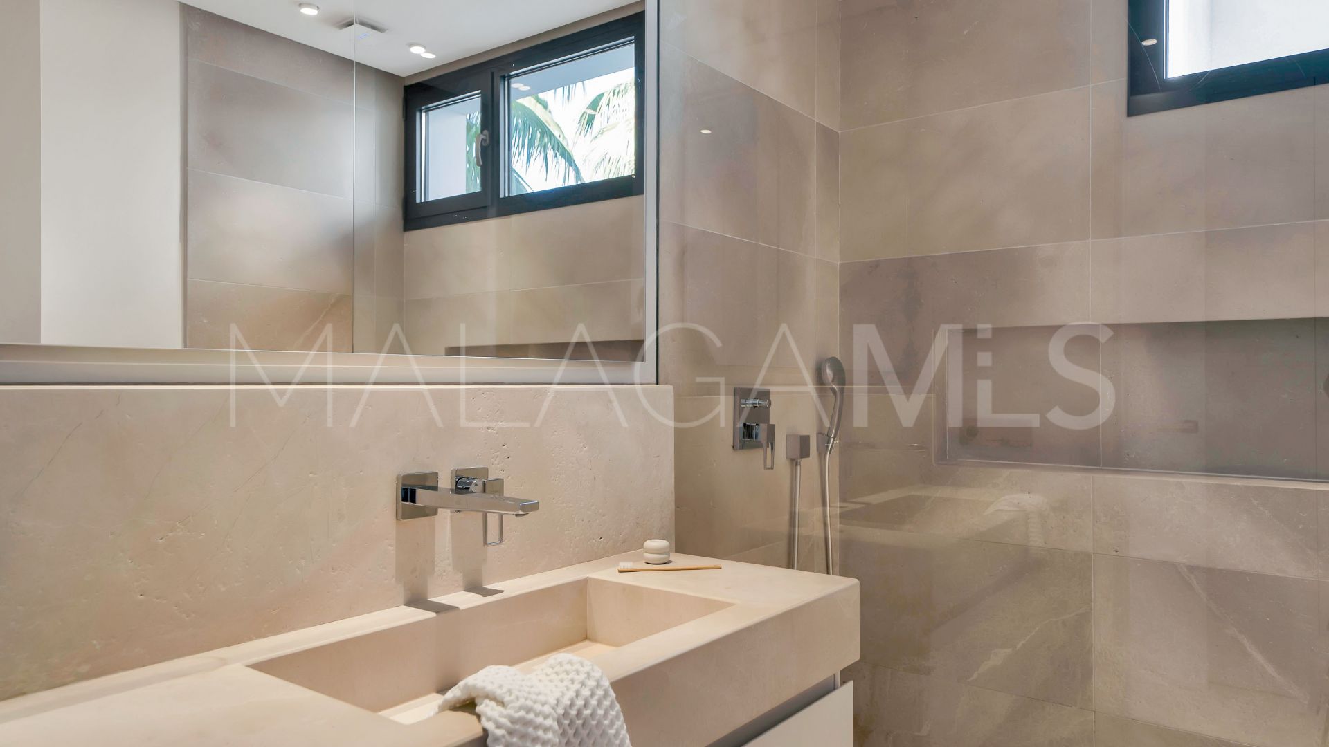 Villa for sale in Golden Mile