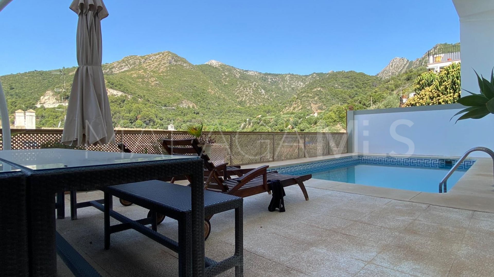 Radhus for sale in Ojen