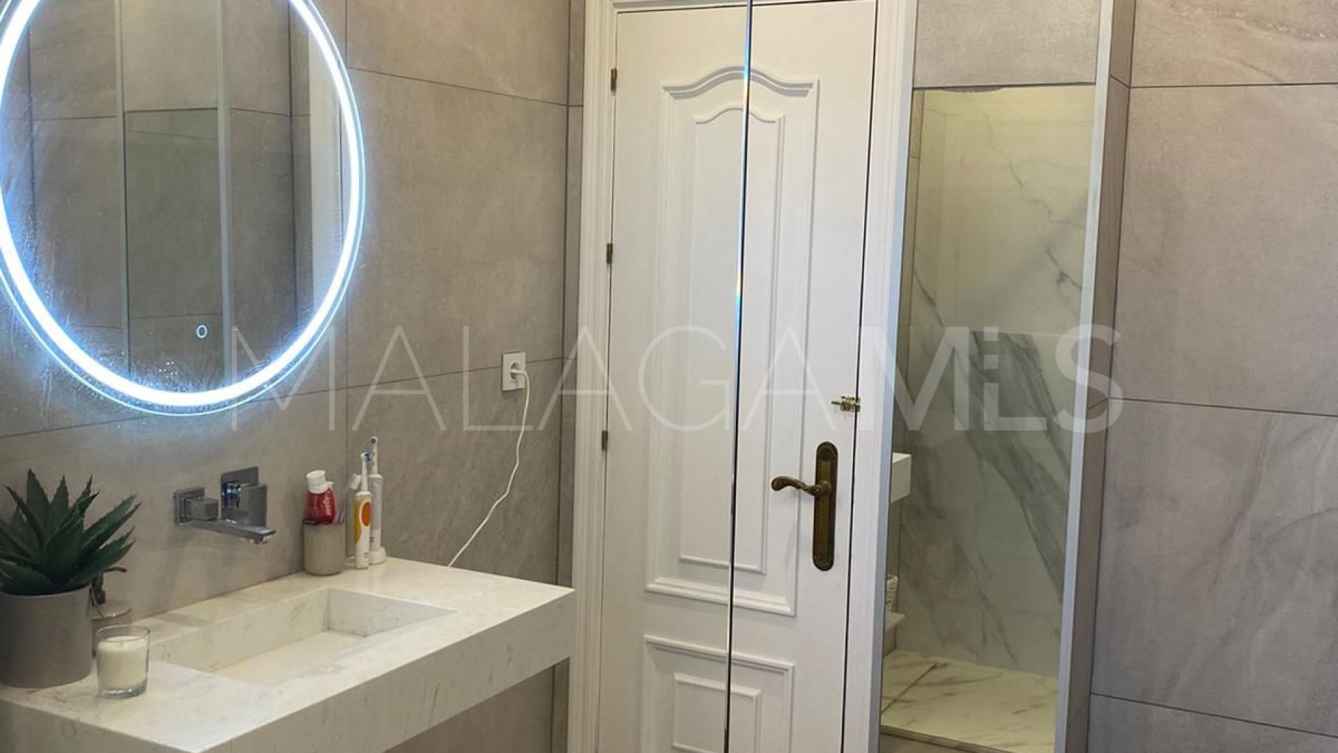 Radhus for sale in Ojen