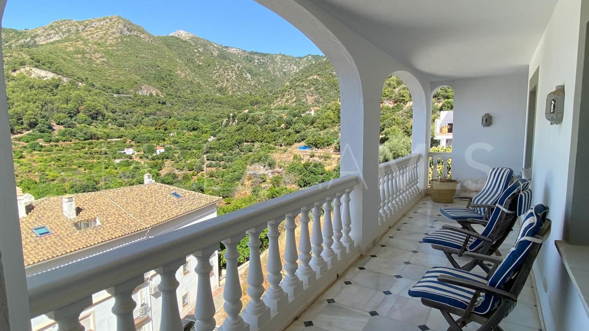 Radhus for sale in Ojen