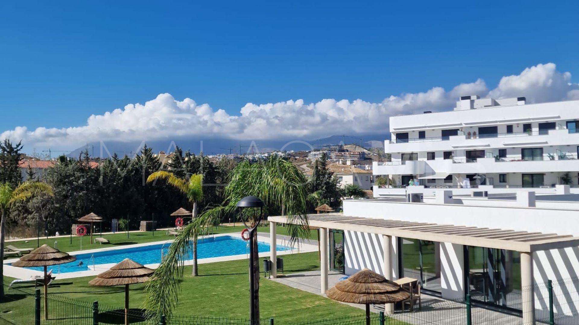 Appartement rez de chaussée for sale in Estepona Est