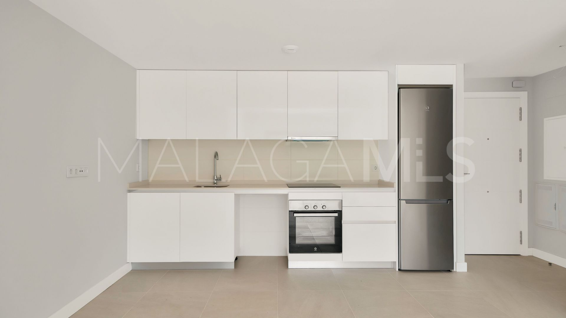 Apartamento planta baja with 2 bedrooms for sale in Estepona Este