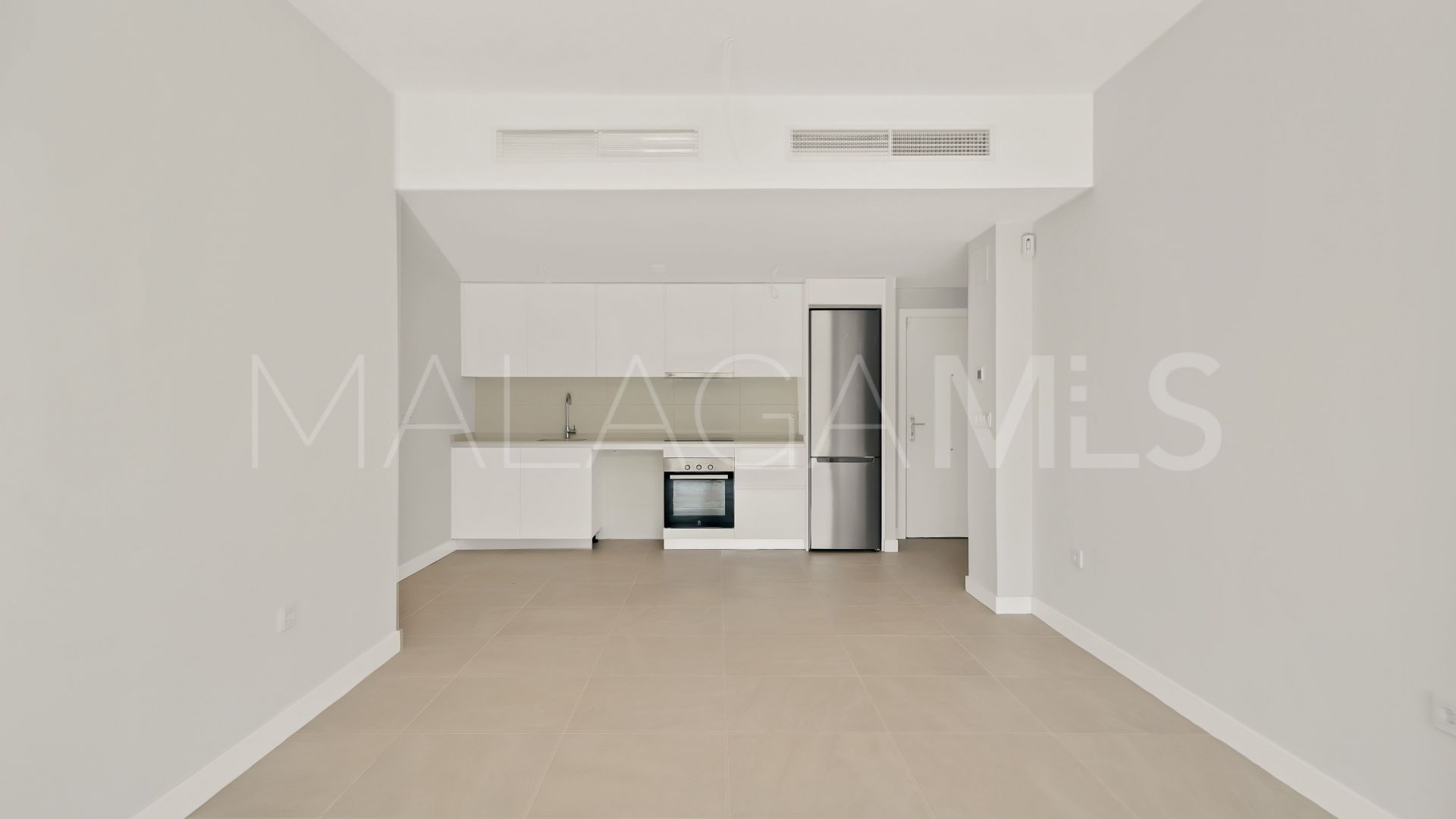 Apartamento planta baja with 2 bedrooms for sale in Estepona Este
