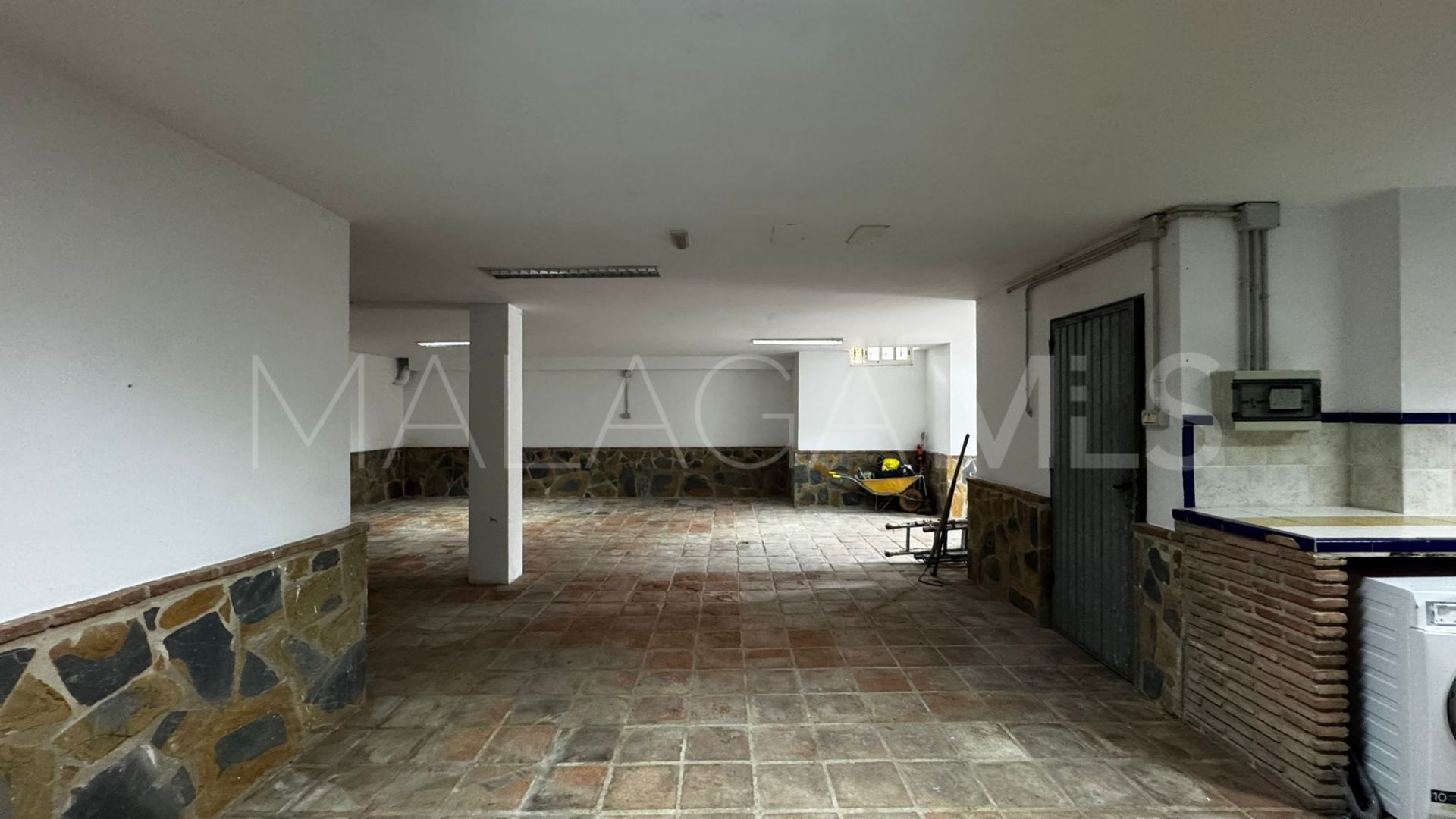 Se vende villa de 5 bedrooms in Las Lagunas