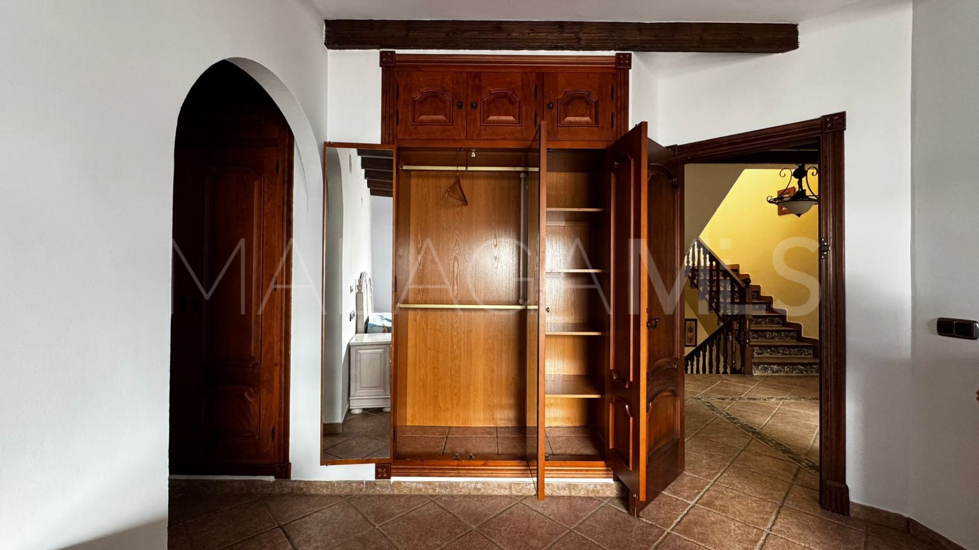 Se vende villa de 5 bedrooms in Las Lagunas