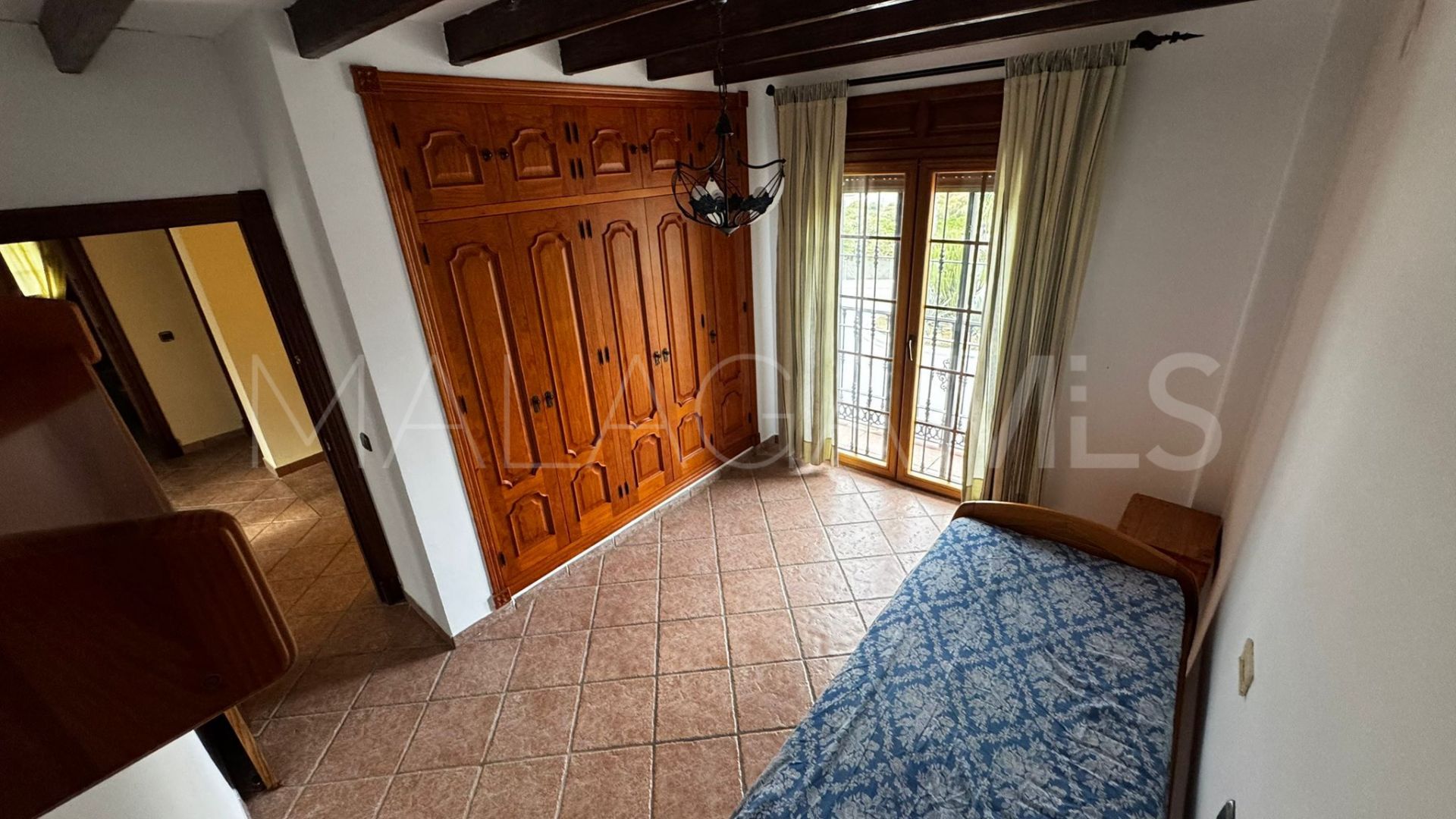 Se vende villa de 5 bedrooms in Las Lagunas