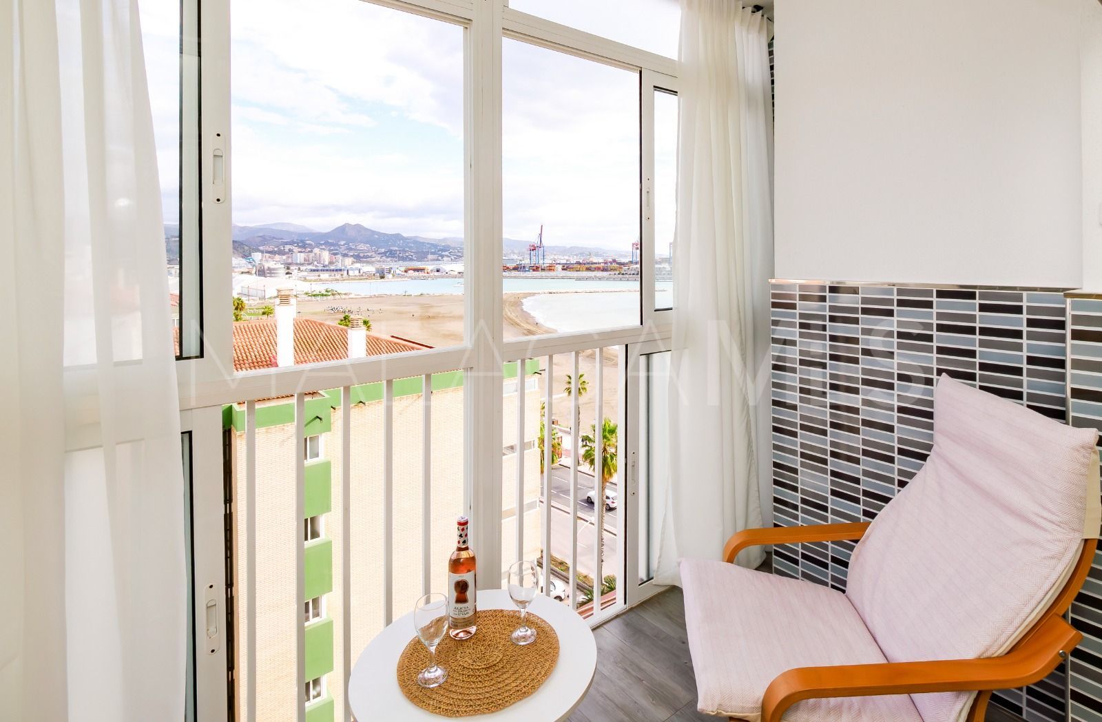 Se vende apartamento with 3 bedrooms in Malaga