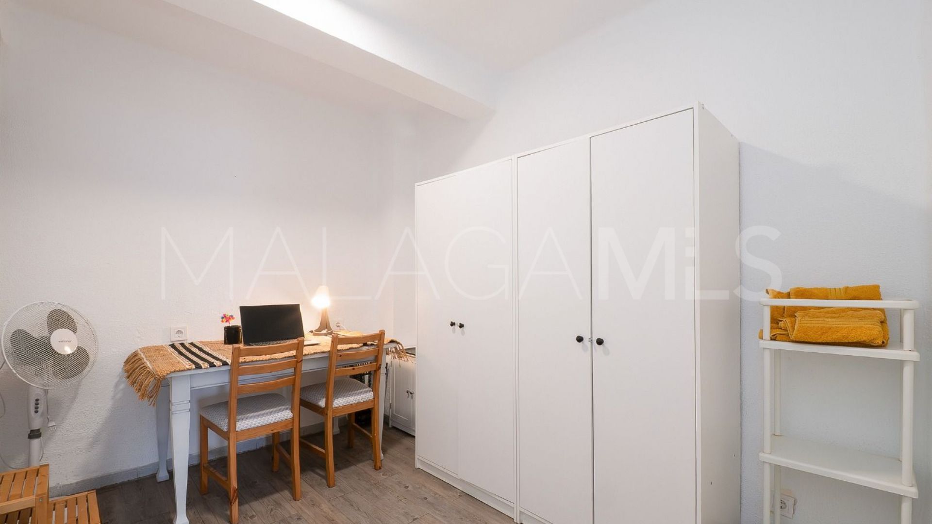 Se vende apartamento with 3 bedrooms in Malaga