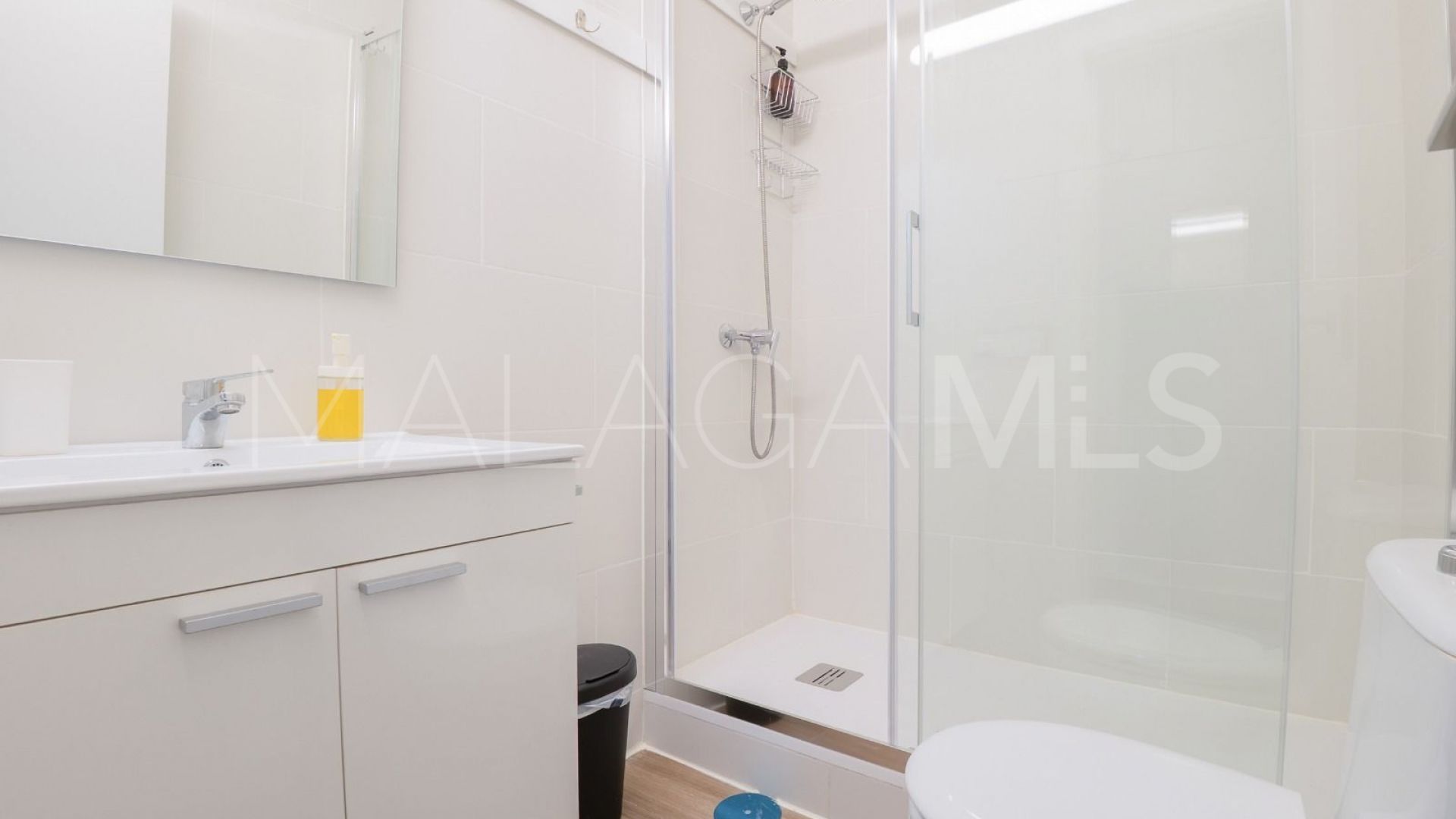 Se vende apartamento with 3 bedrooms in Malaga