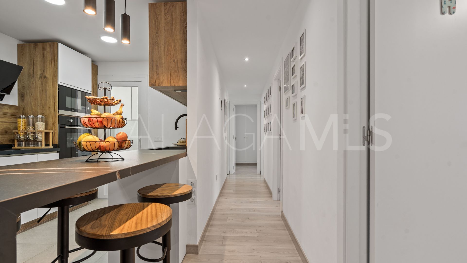 Zweistöckiges penthouse for sale in Avda de Andalucia - Sierra de Estepona