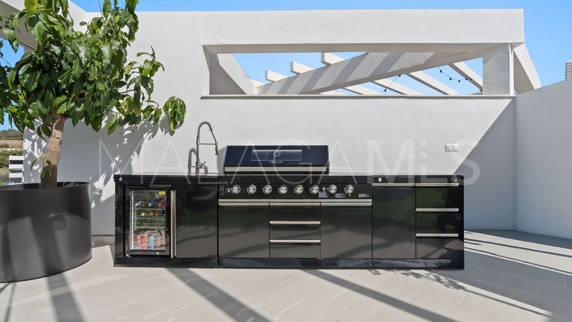 Zweistöckiges penthouse for sale in Avda de Andalucia - Sierra de Estepona