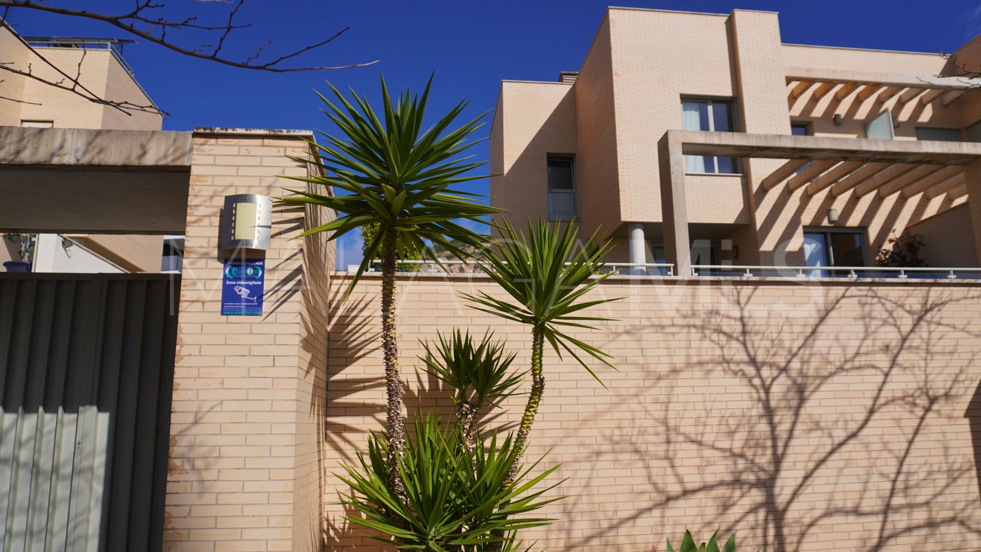 Pareado de 5 bedrooms for sale in Malaga - Este