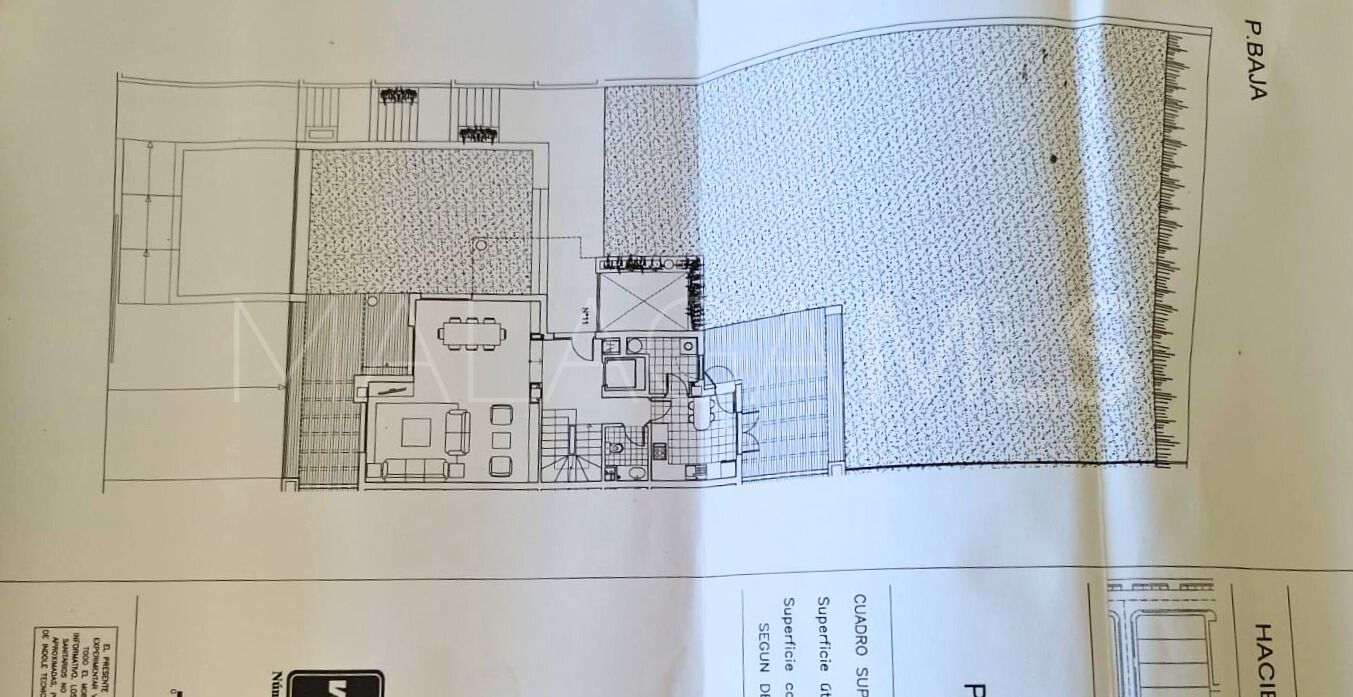 Pareado de 5 bedrooms for sale in Malaga - Este