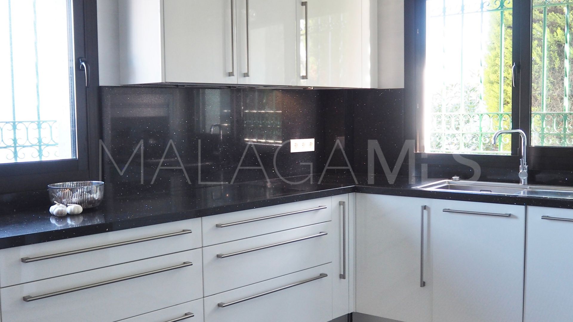 Villa for sale in Benalmadena Costa