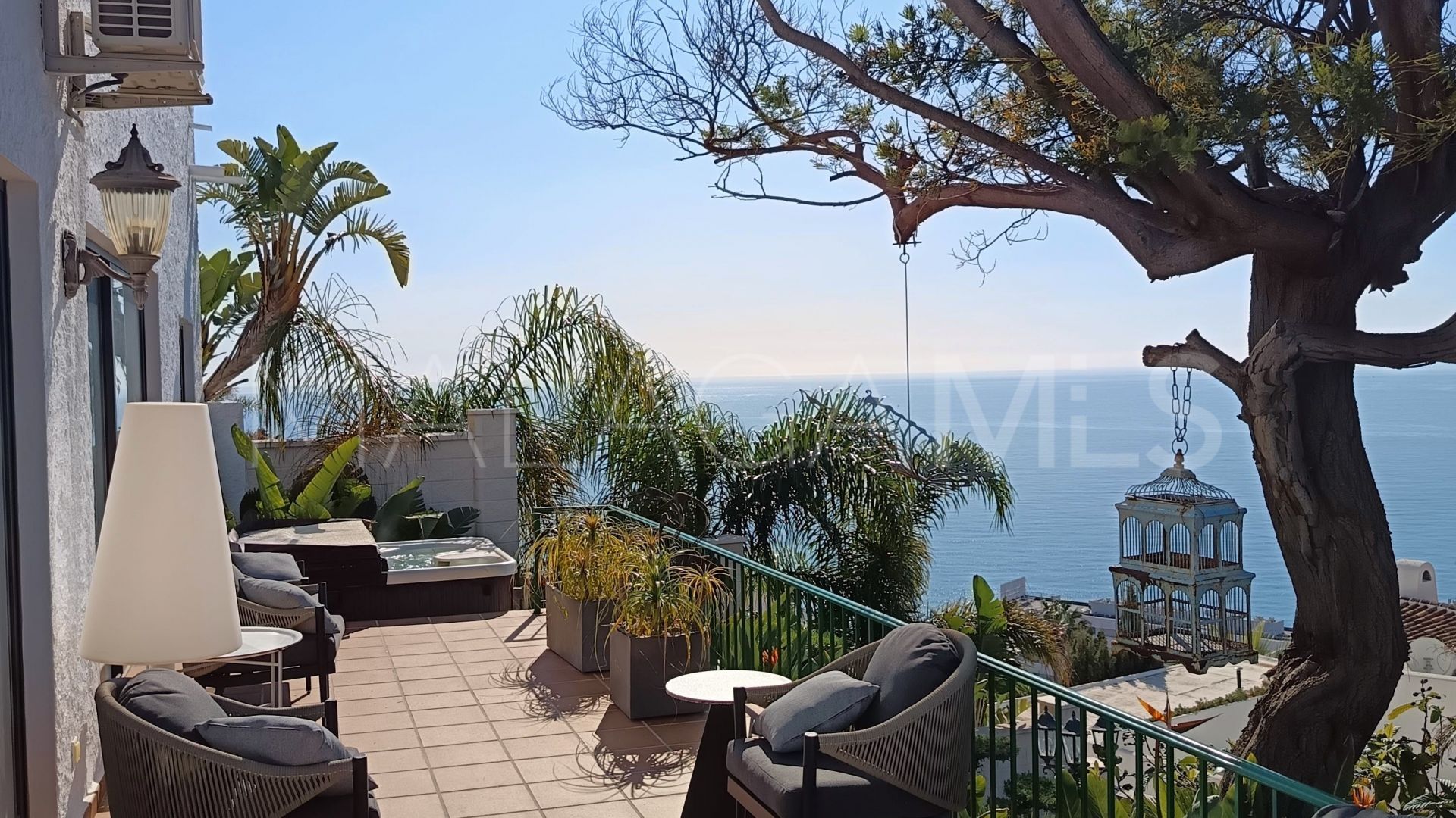 Villa for sale in Benalmadena Costa