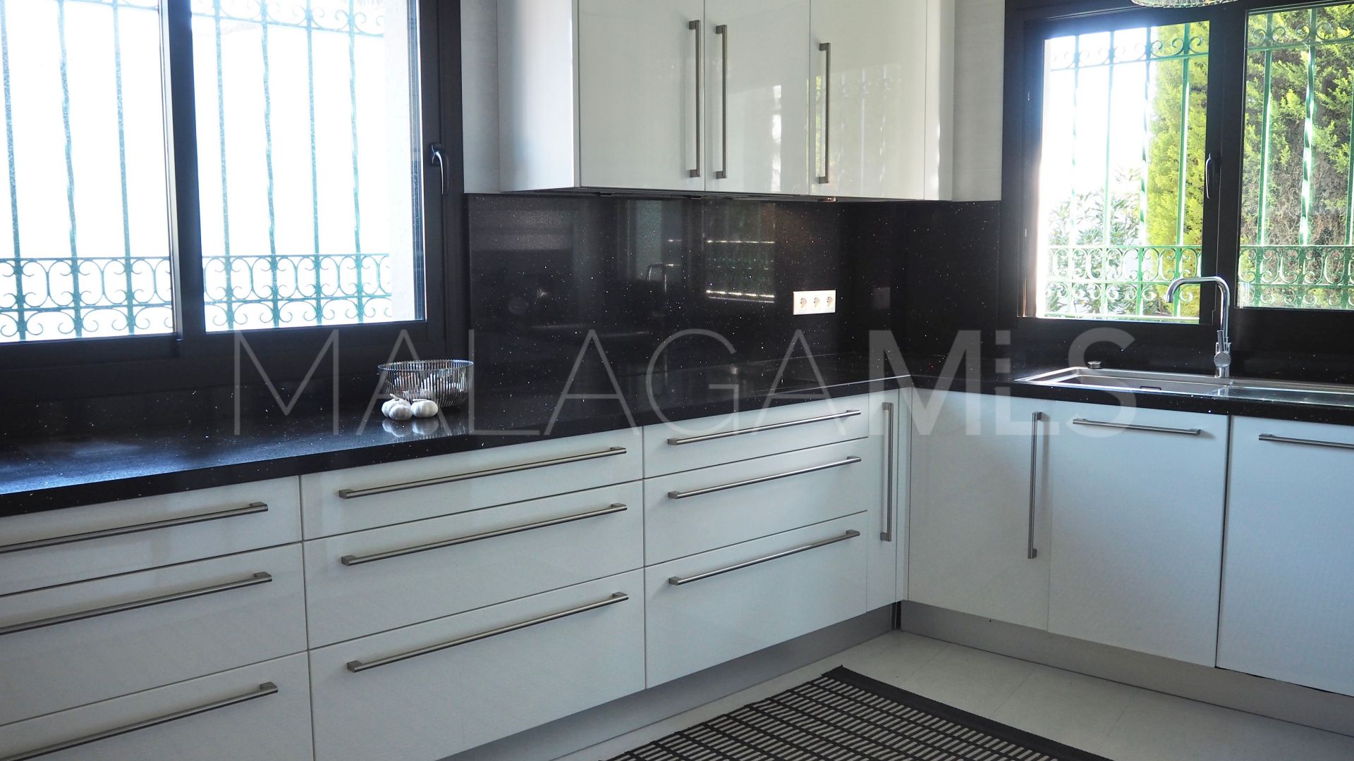 Villa for sale in Benalmadena Costa