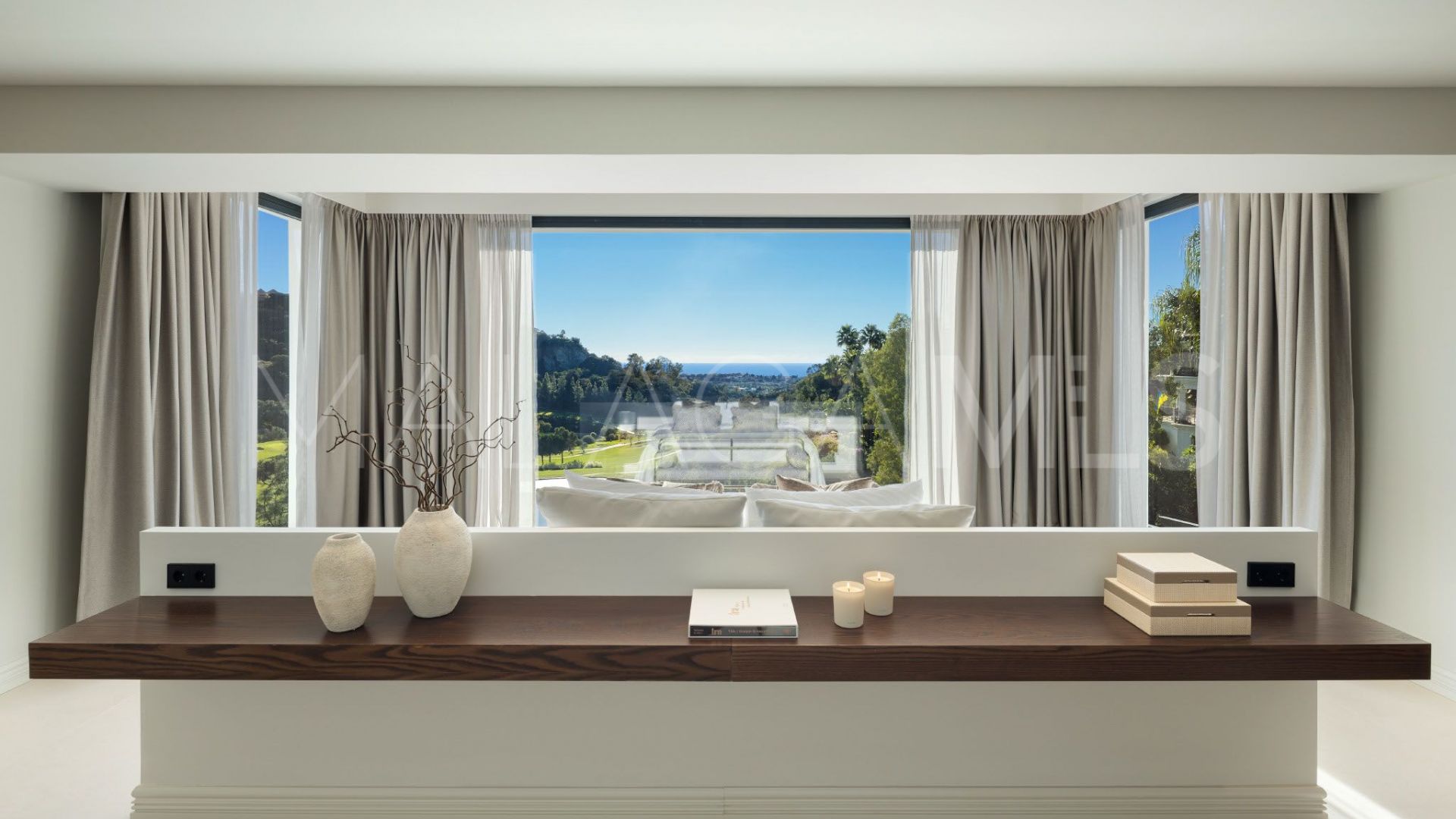 5 bedrooms Los Arqueros villa for sale