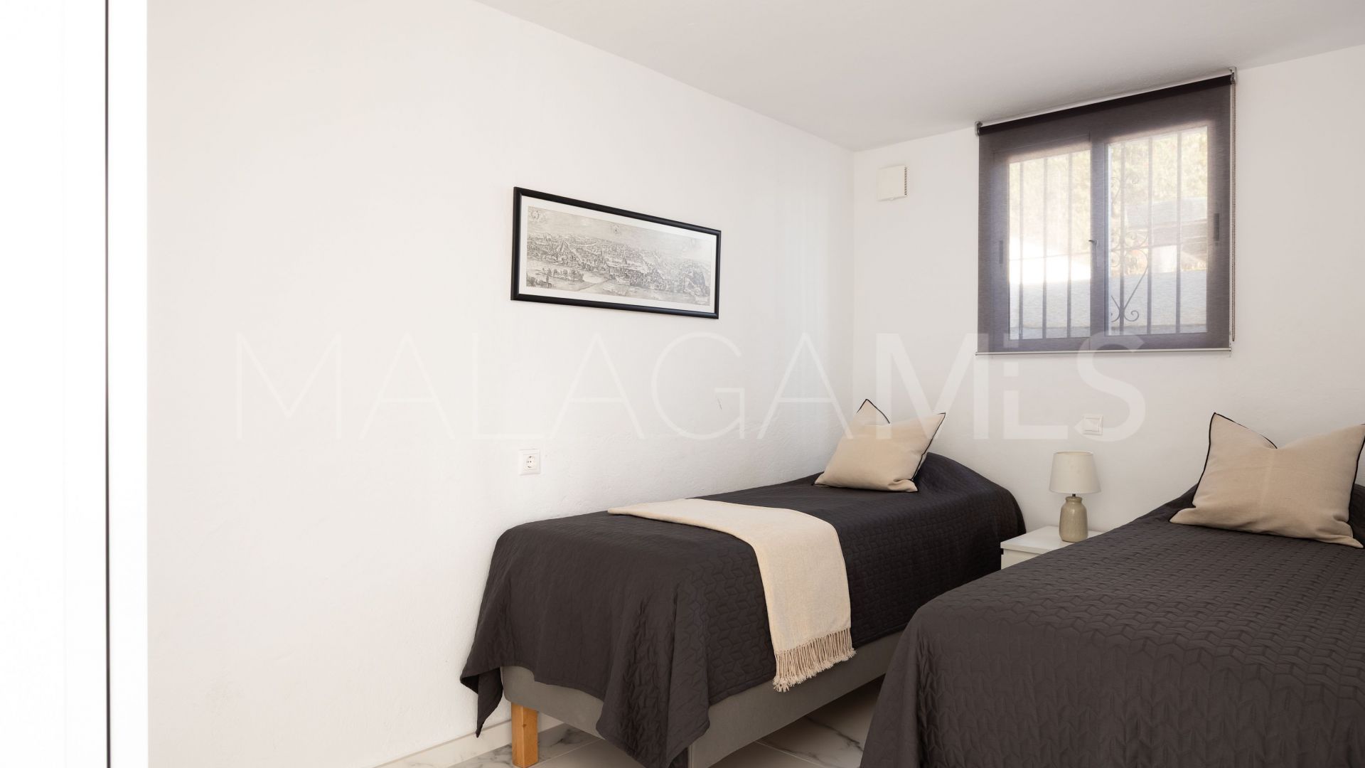 5 bedrooms house in Cala de Mijas for sale