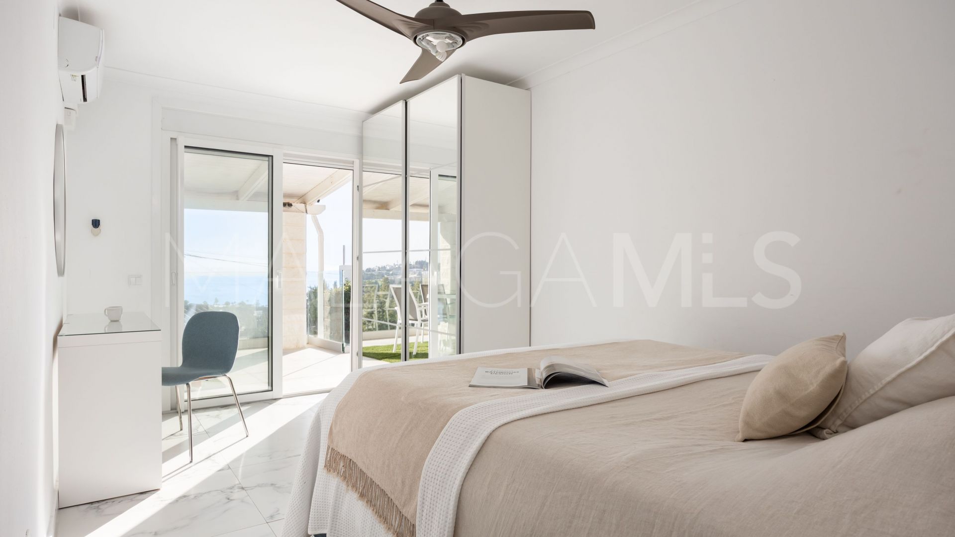 5 bedrooms house in Cala de Mijas for sale