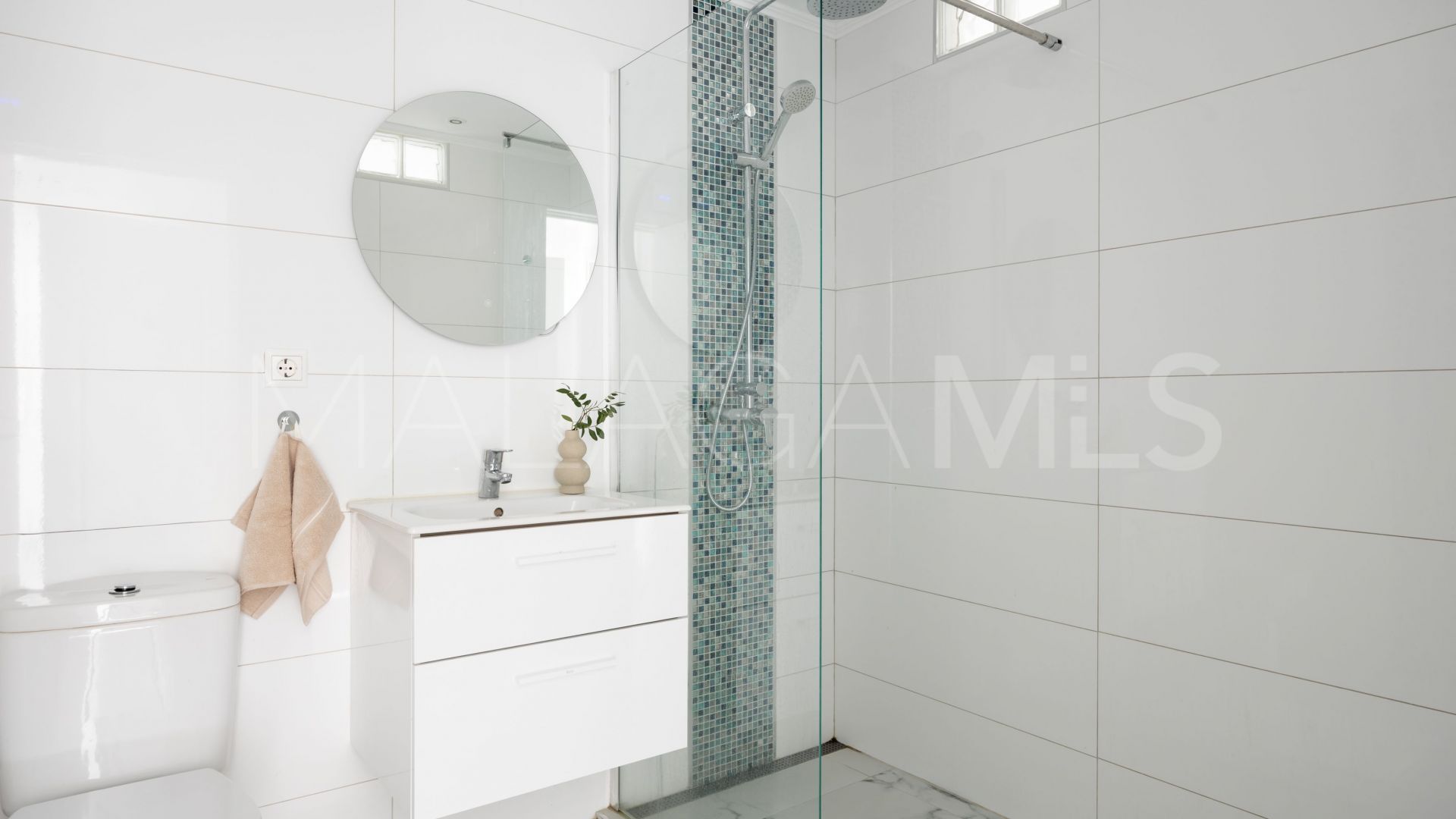 5 bedrooms house in Cala de Mijas for sale