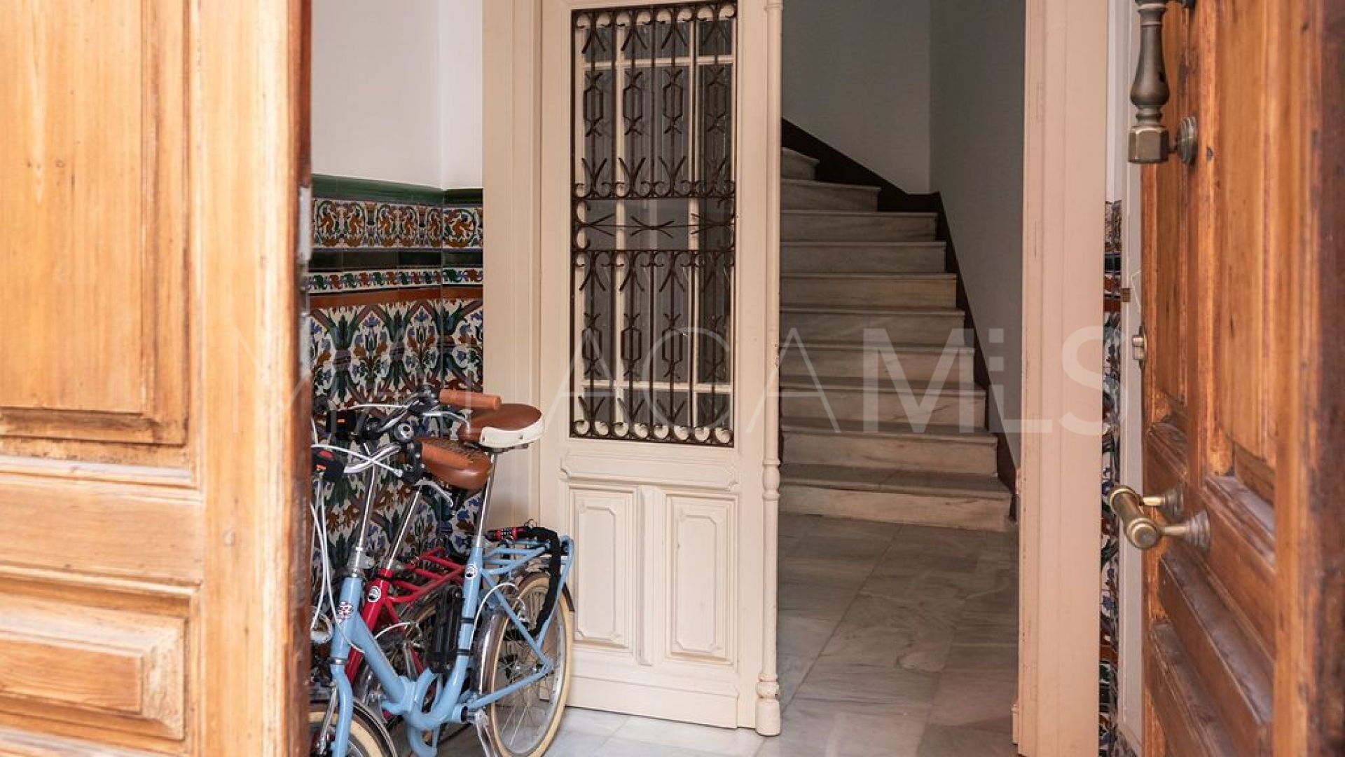 Buy atico duplex de 3 bedrooms in Malaga