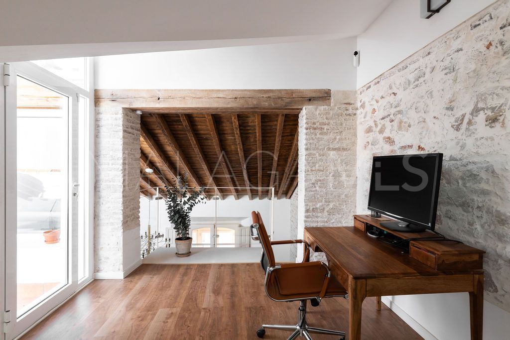 Buy atico duplex de 3 bedrooms in Malaga