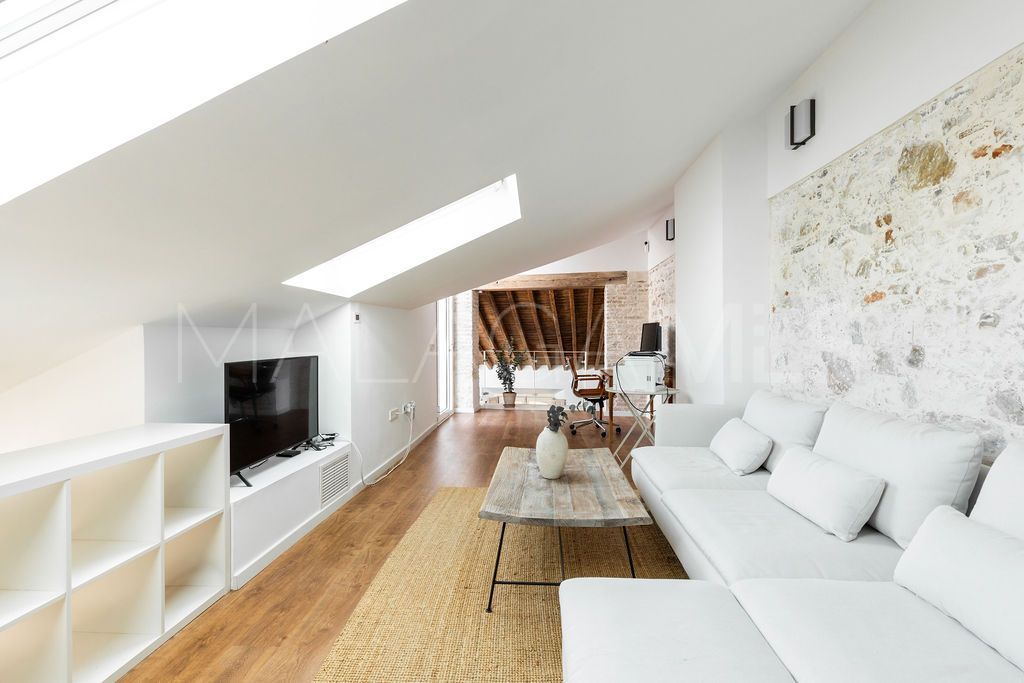 Buy atico duplex de 3 bedrooms in Malaga