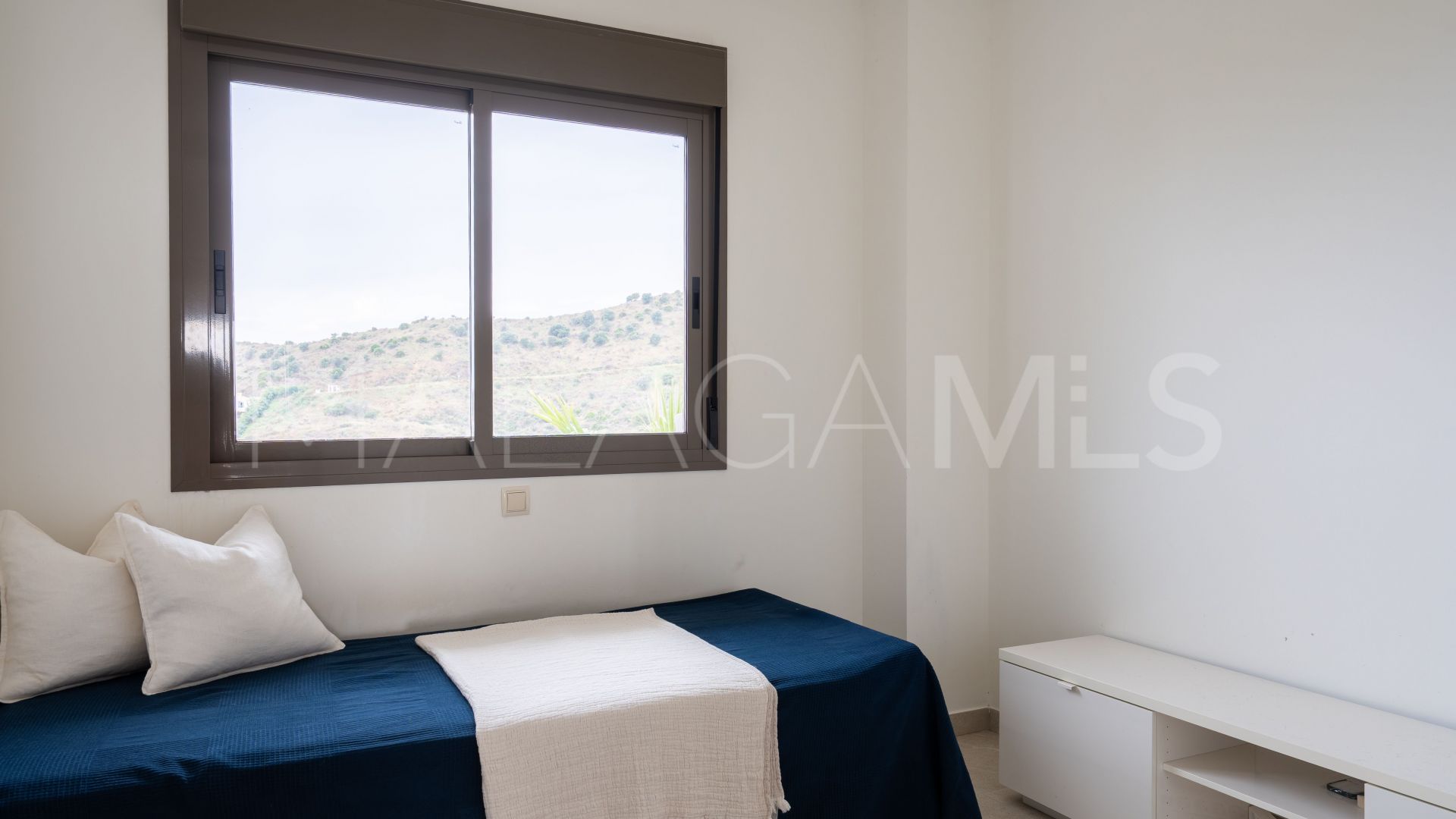 Buy duplex penthouse with 2 bedrooms in Mijas Costa