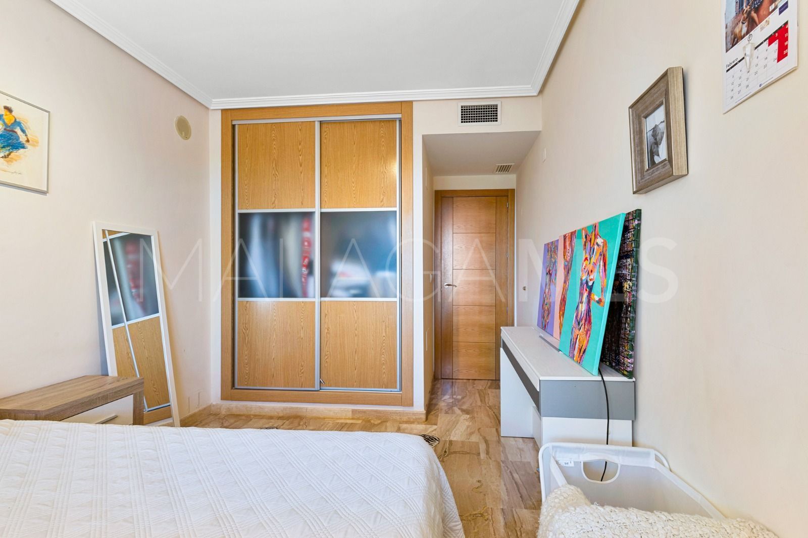 Buy apartment in Benalmadena