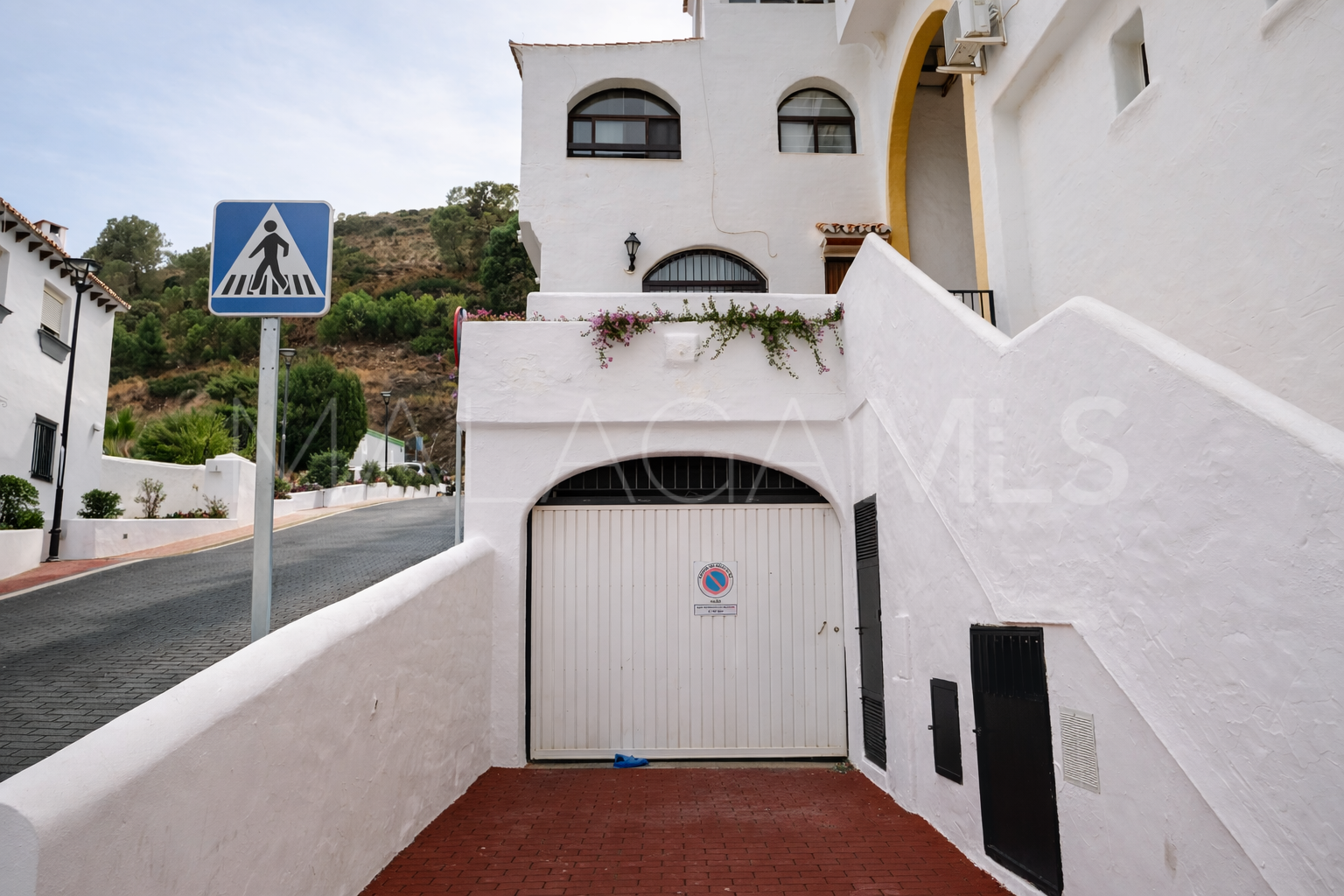 Penthouse for sale in Benahavis Centro with 3 bedrooms