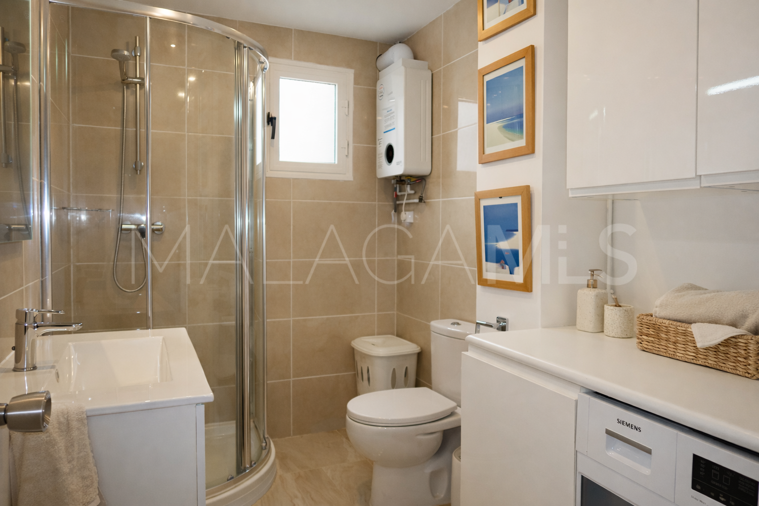 Penthouse for sale in Benahavis Centro with 3 bedrooms