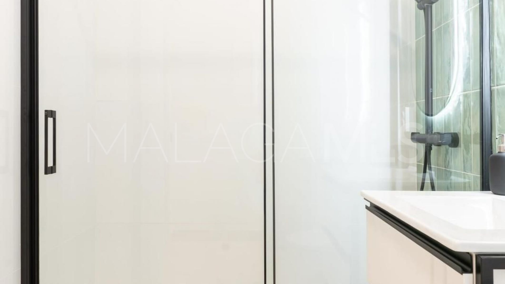 Erdgeschosswohnung for sale in Malaga - Cruz de Humilladero