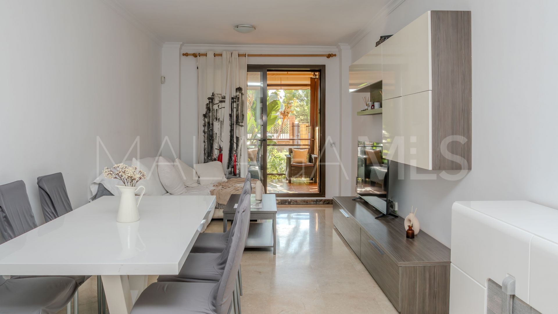 Markplanslägenhet for sale in Calanova Golf