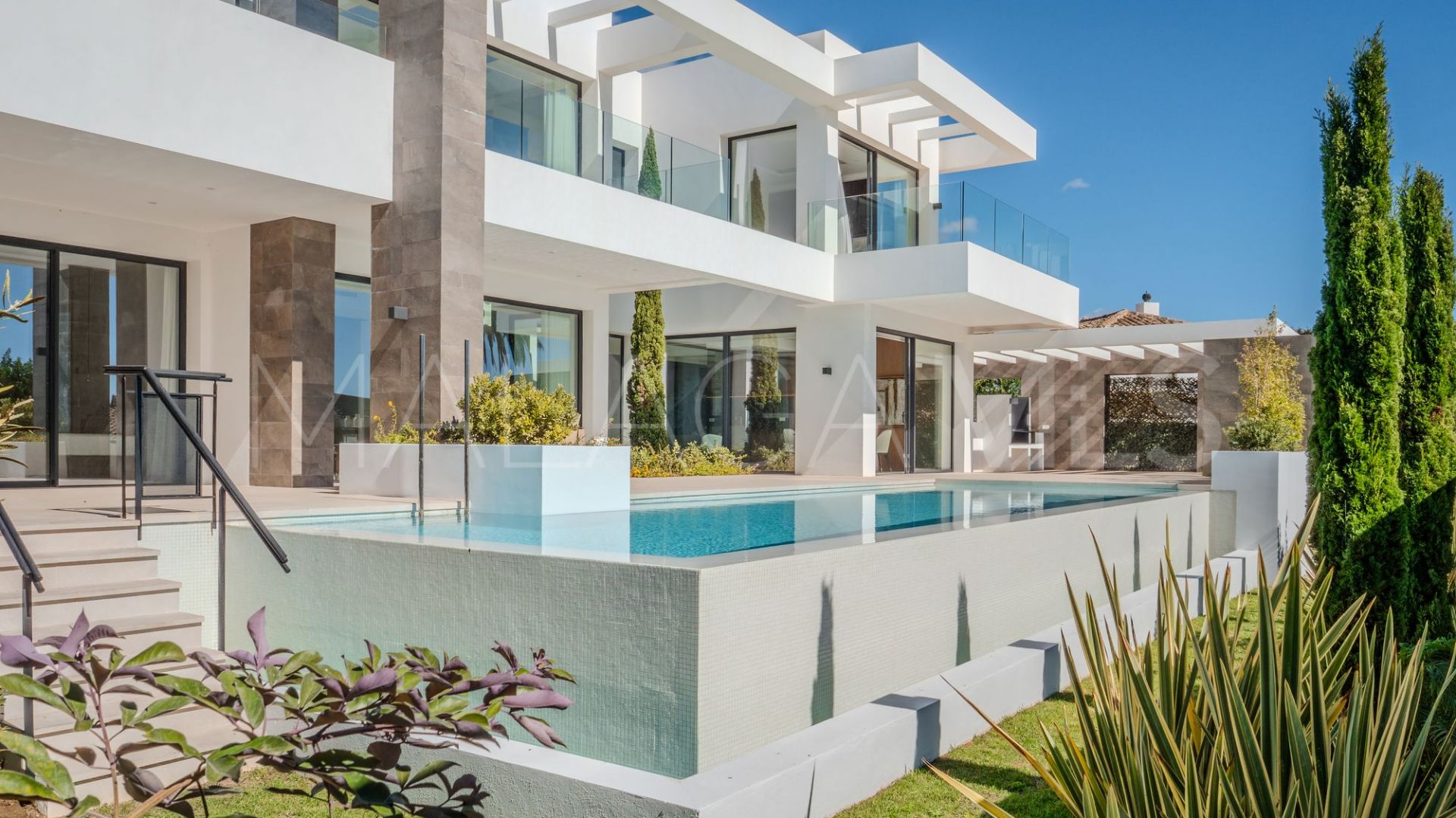 Villa for sale in Marbesa