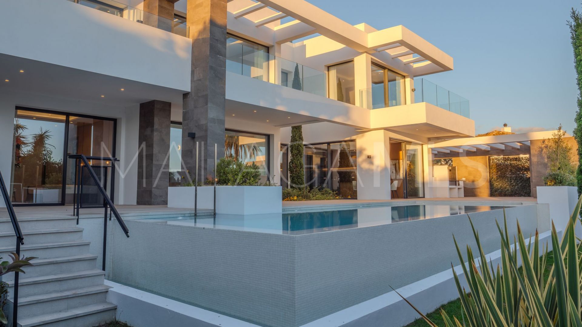 Villa for sale in Marbesa