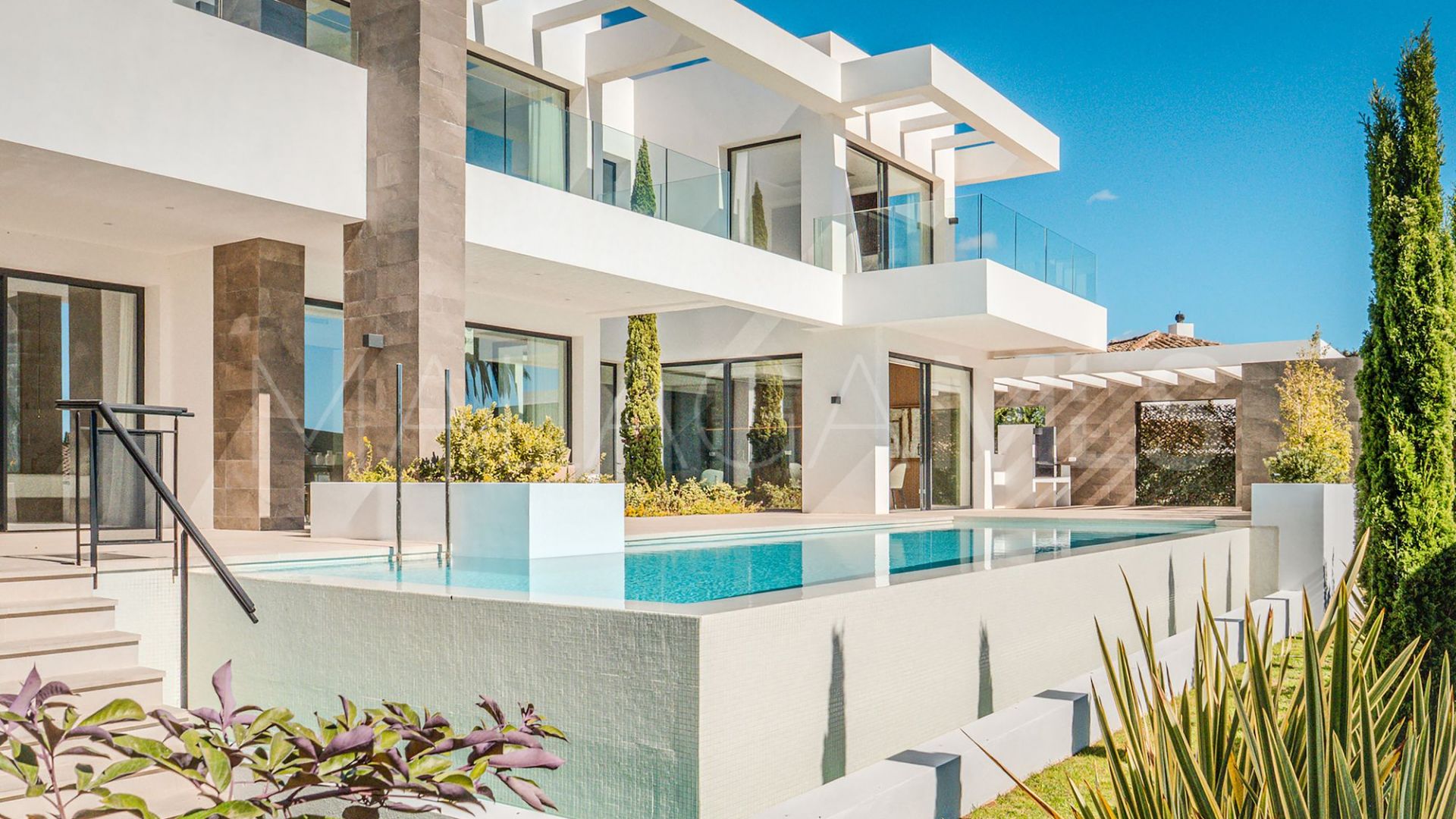 Villa for sale in Marbesa